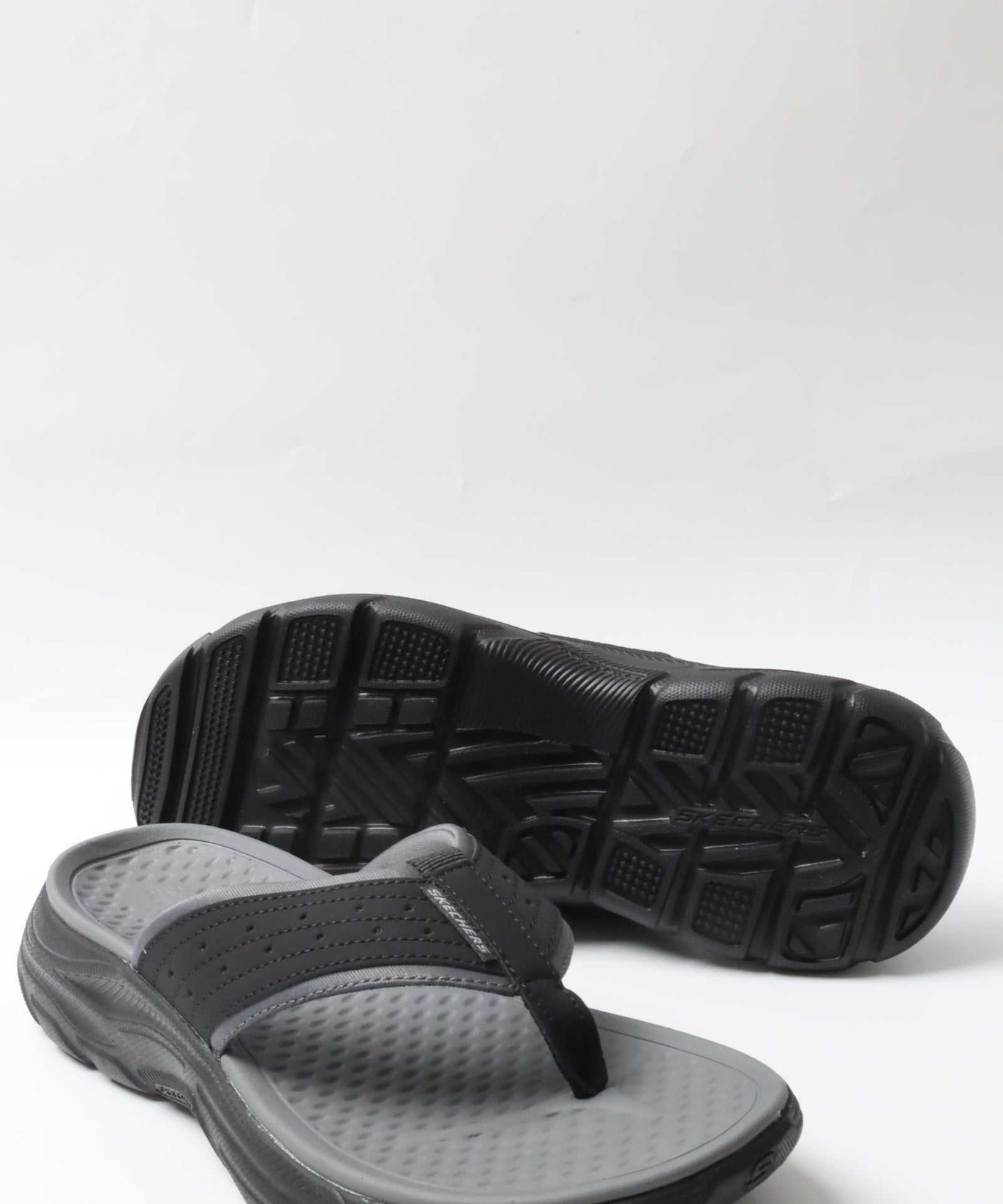 سكيتشرز رجالي ريفولتد 205166