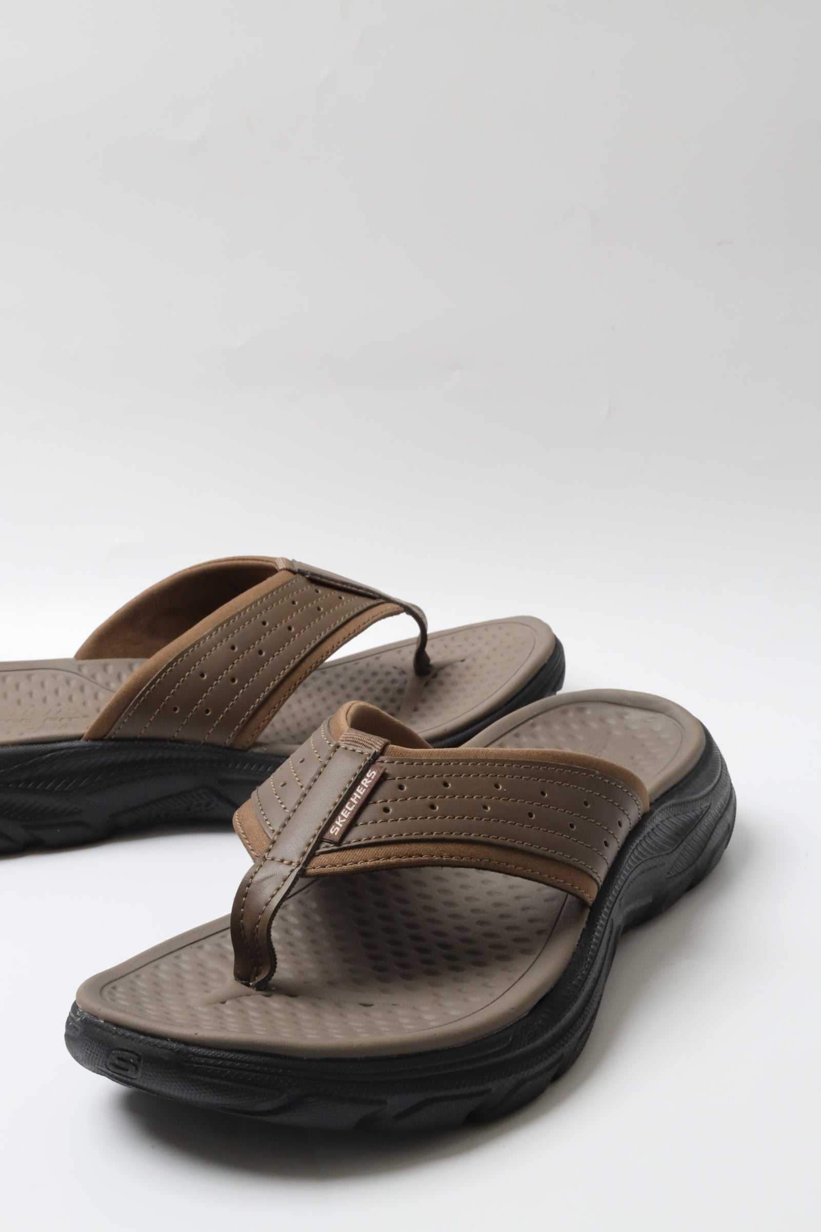 سكيتشرز رجالي ريفولتد 205166