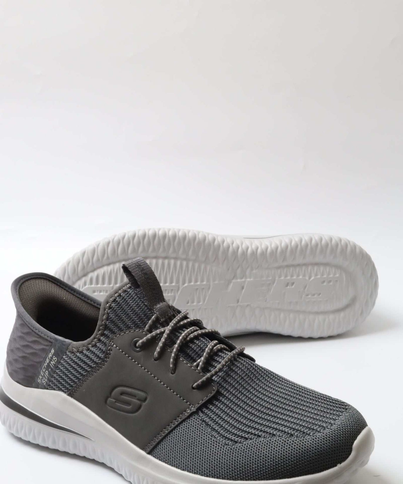 سكيتشرز رجالي إنغرام - براكيت سليب إن 210650