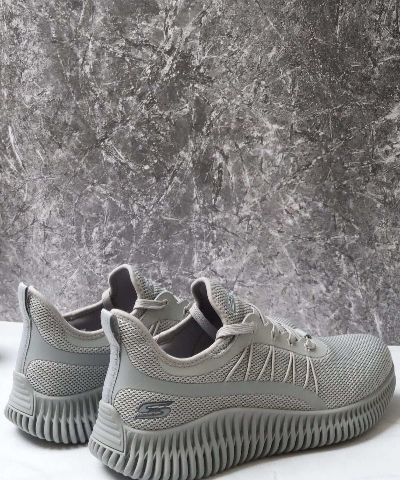 سكيتشرز رجالي بوبس جيو 118171