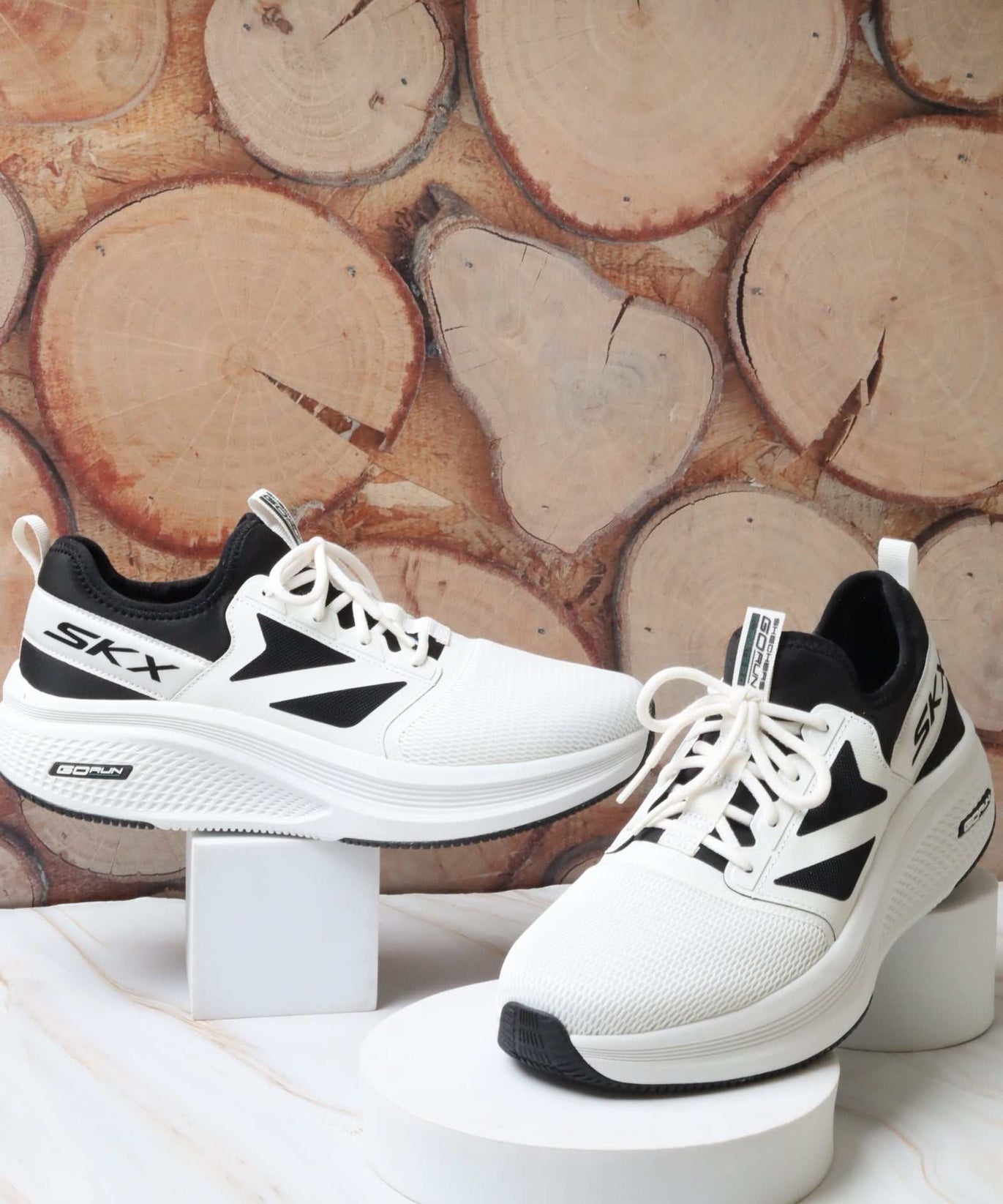 سكيتشرز رجالي جو رن إليفيت 220850