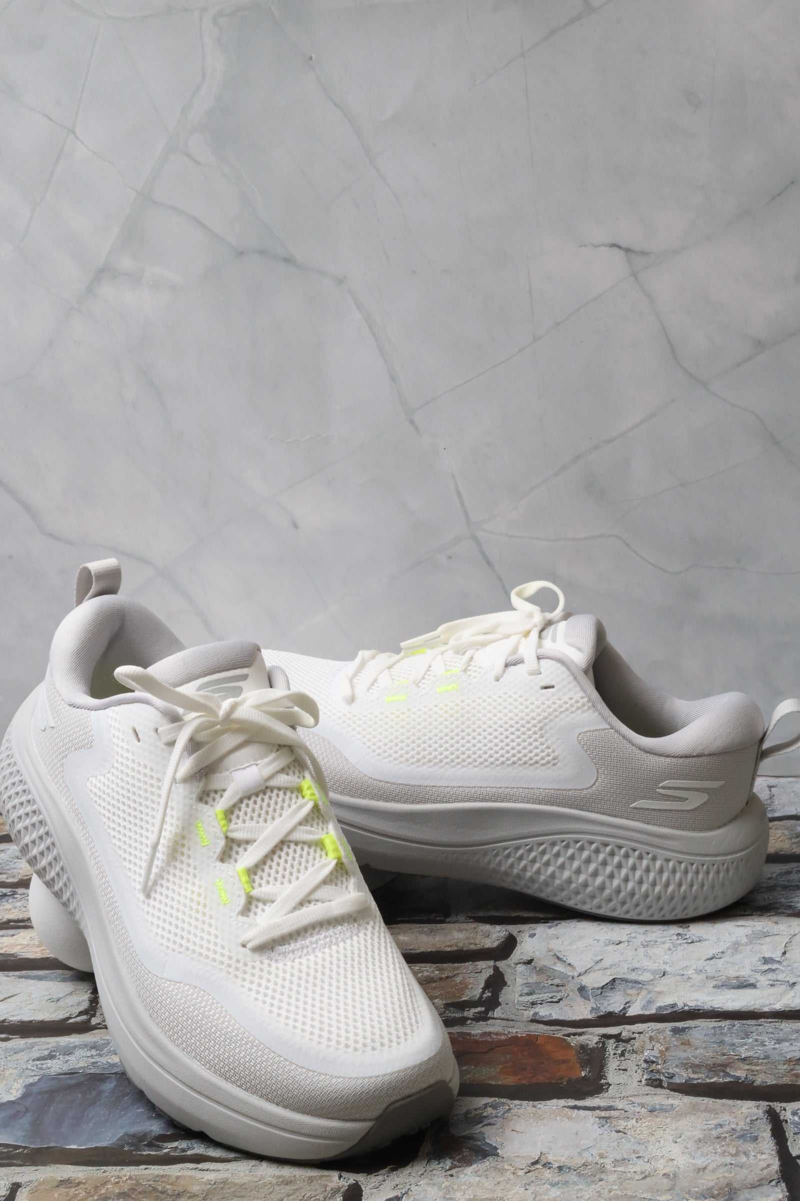 سكيتشرز رجالي جو رن 246086