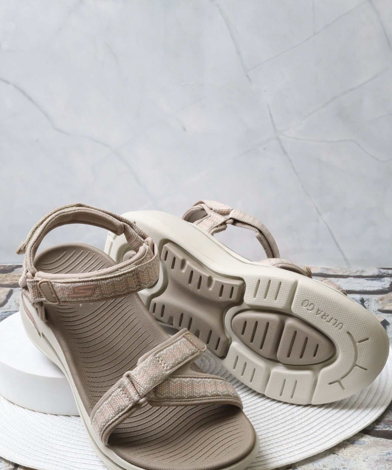 سكيتشرز نسائي جو ووك آرتش فيت 140256