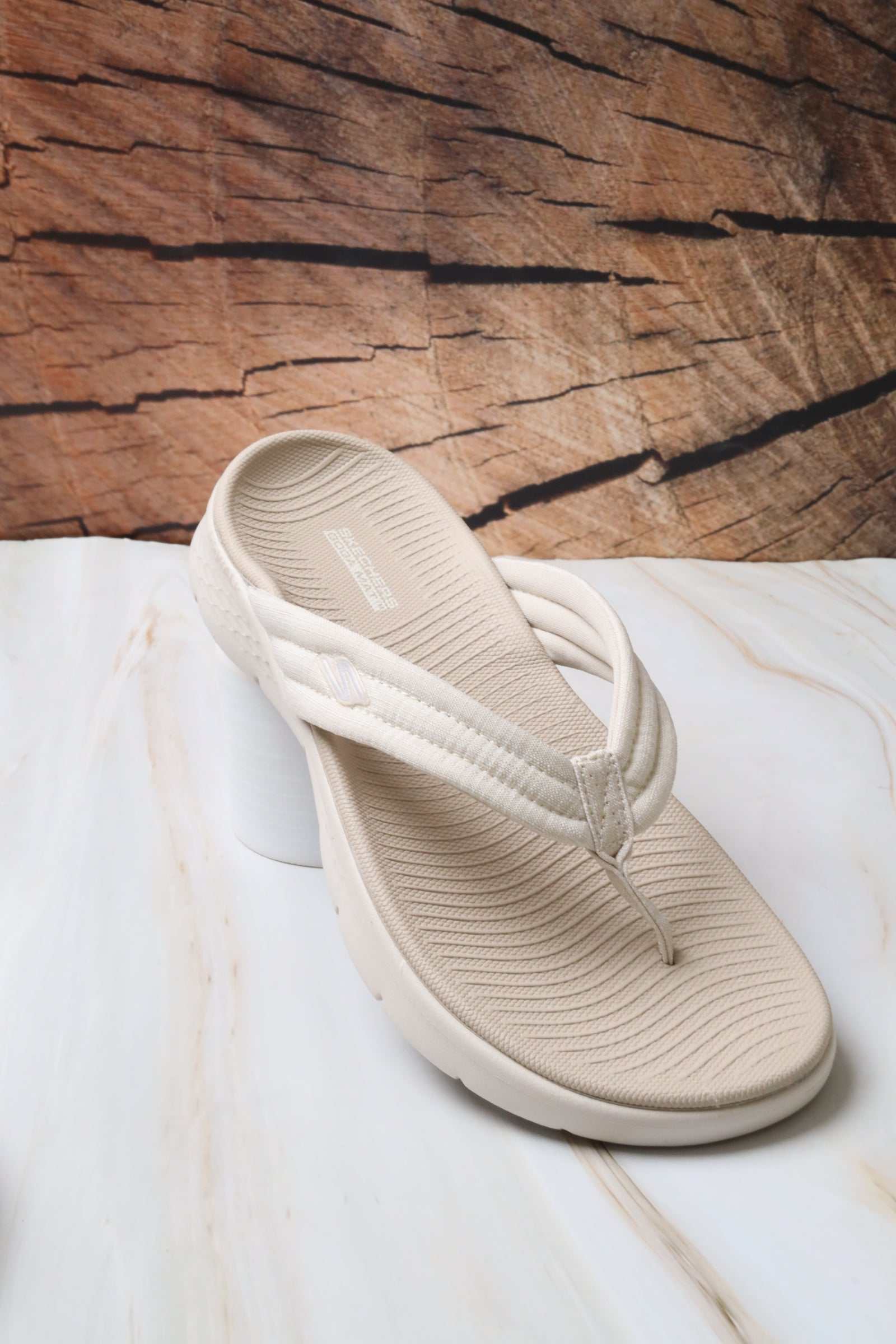 سكيتشرز نسائي جو ووك فليكس 141414