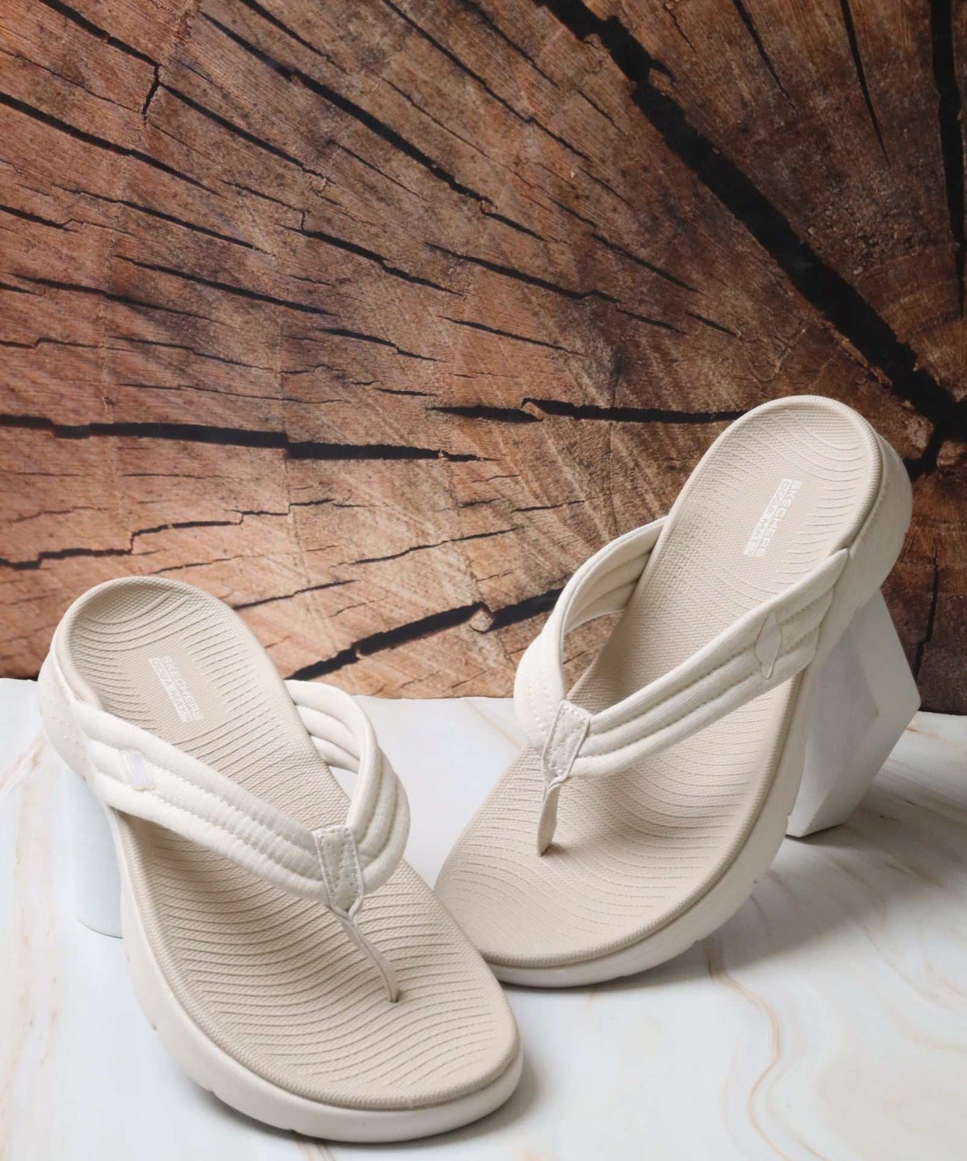 سكيتشرز نسائي جو ووك فليكس 141414