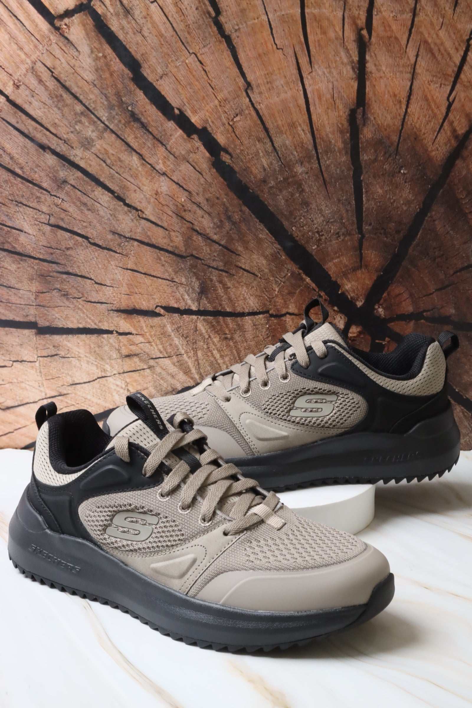 سكيتشرز رجالي بارنيل - لاسلو 210930