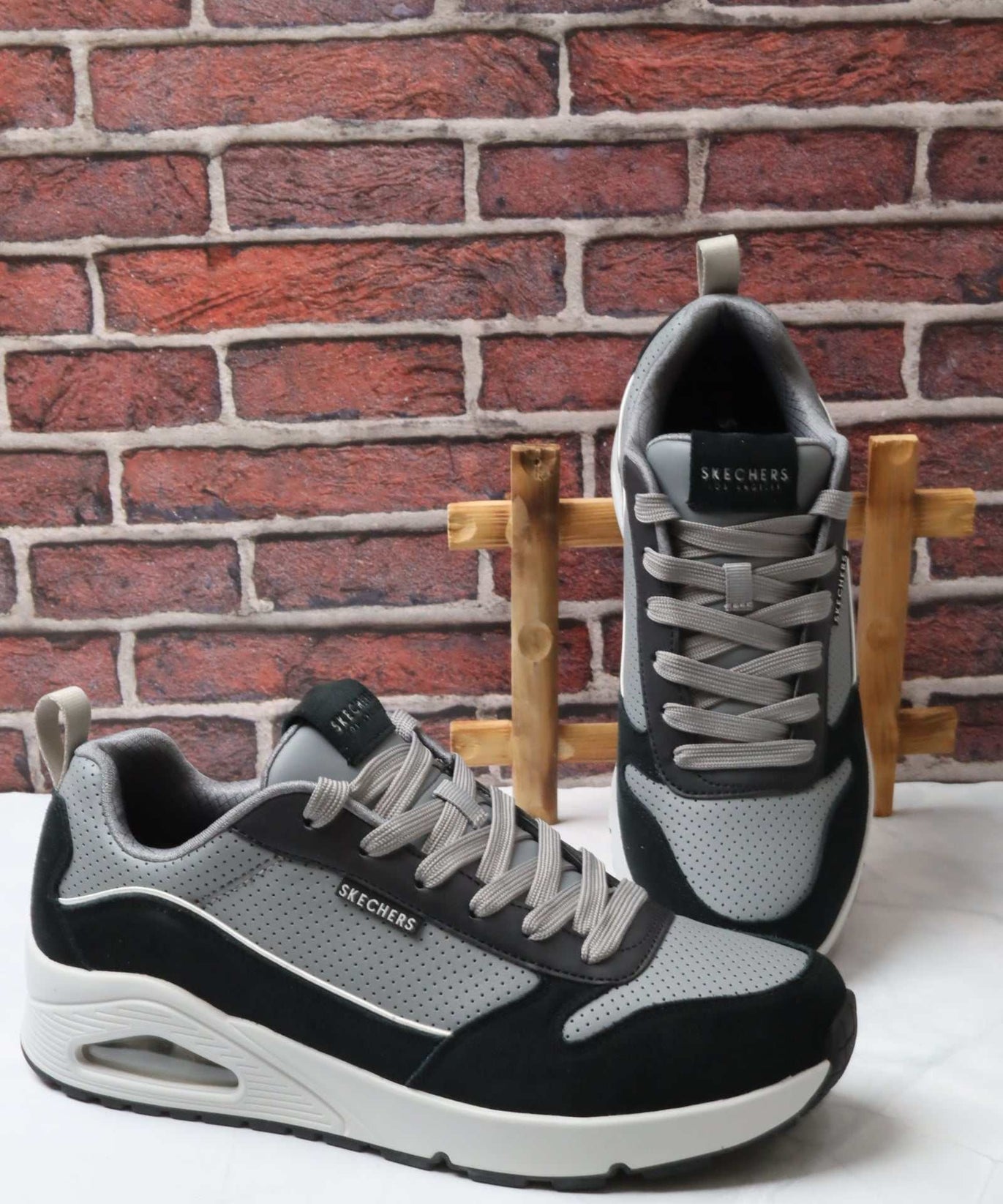 سكيتشرز رجالي أونو 183011