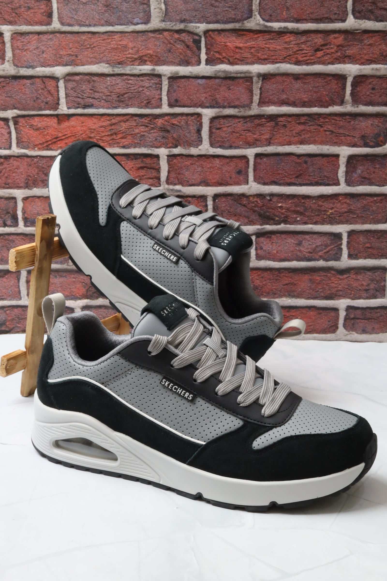 سكيتشرز رجالي أونو 183011