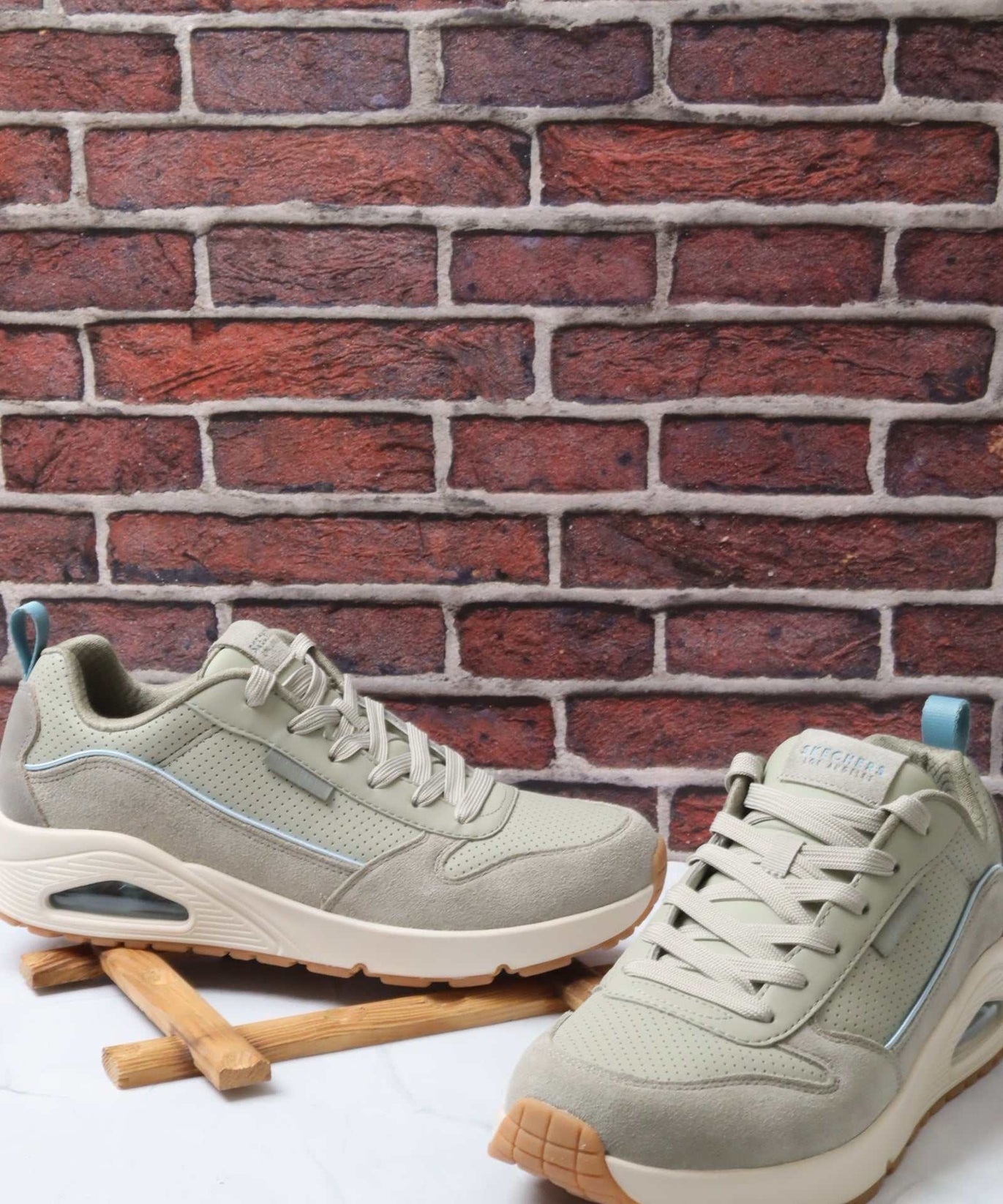 سكيتشرز رجالي أونو 183011