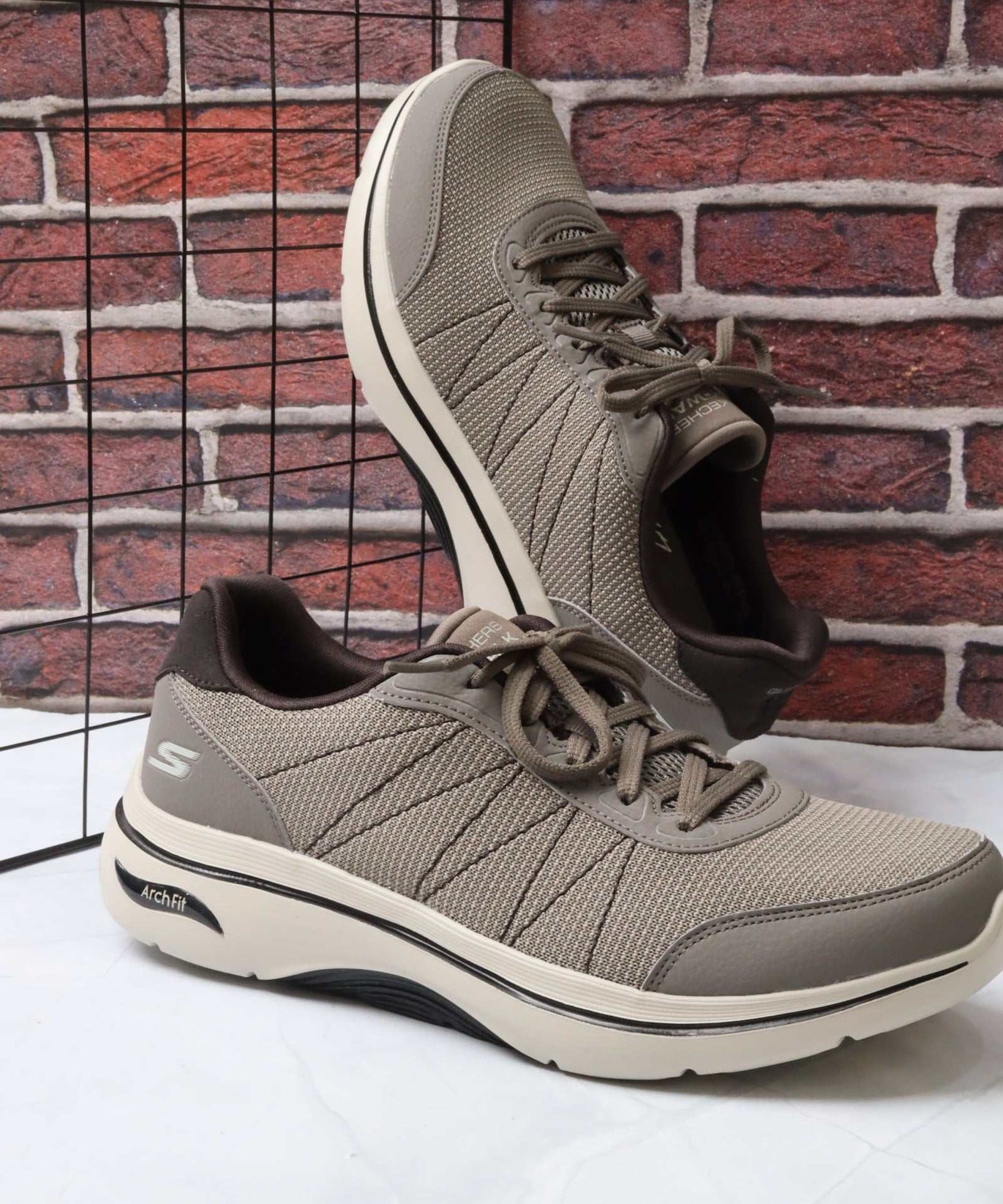 SKECHERS GO WALK ARCH FIT MEN 216603 