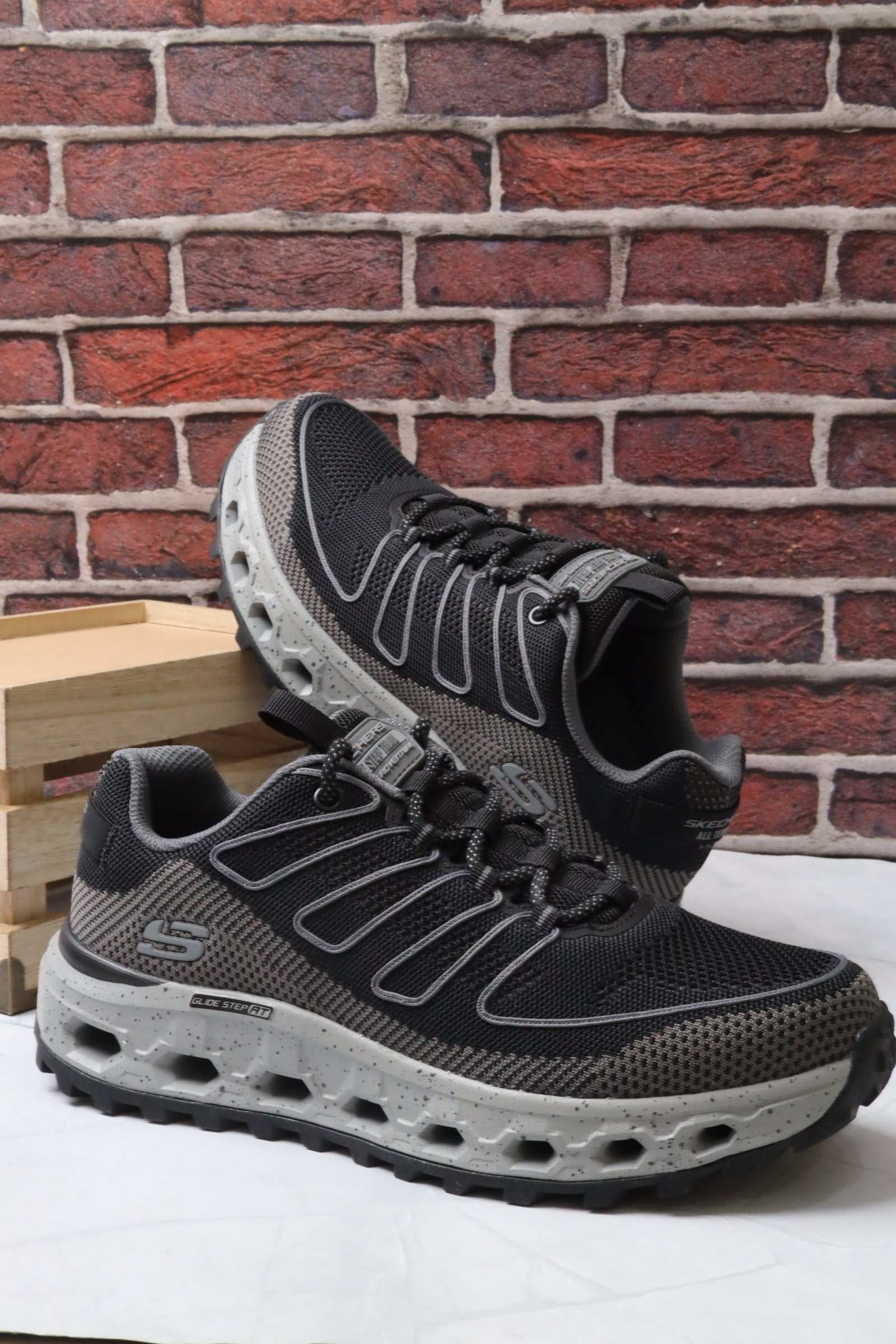 سكيتشرز رجالي جولد ستيب 237539