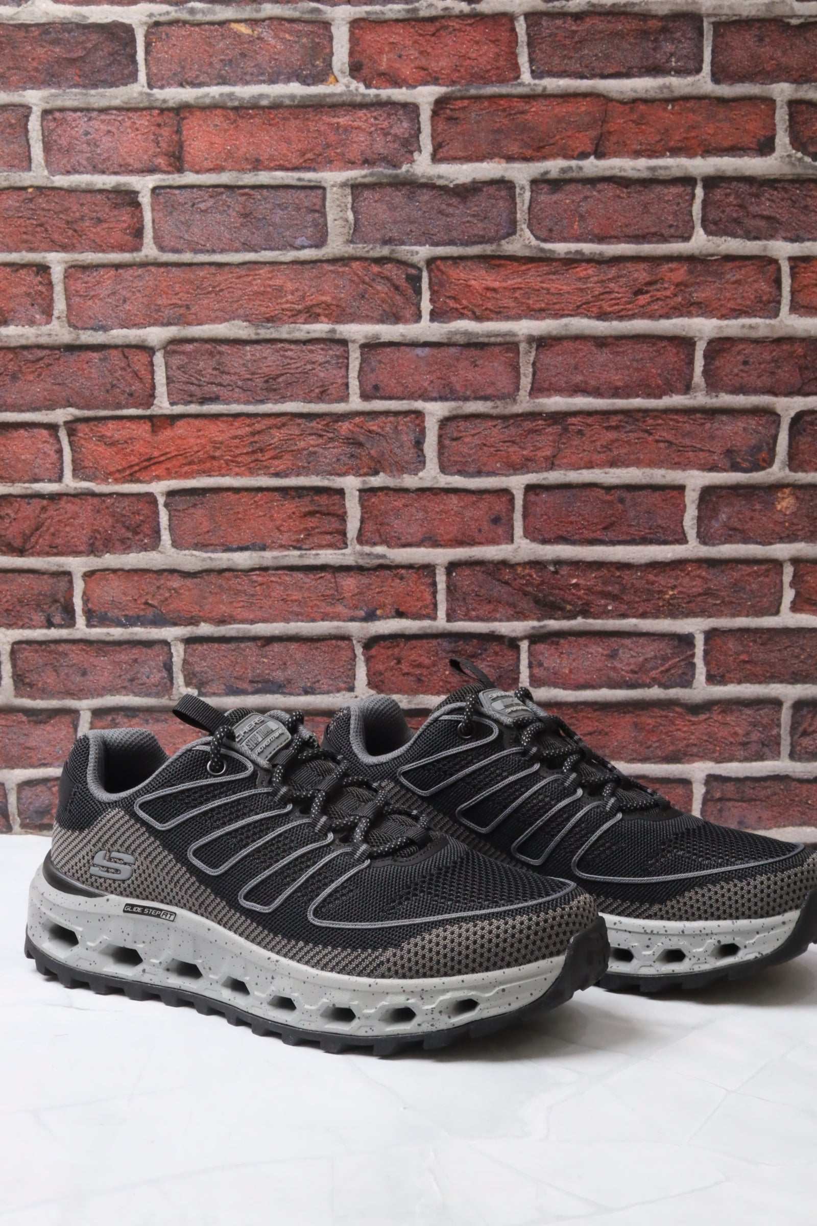 سكيتشرز رجالي جولد ستيب 237539