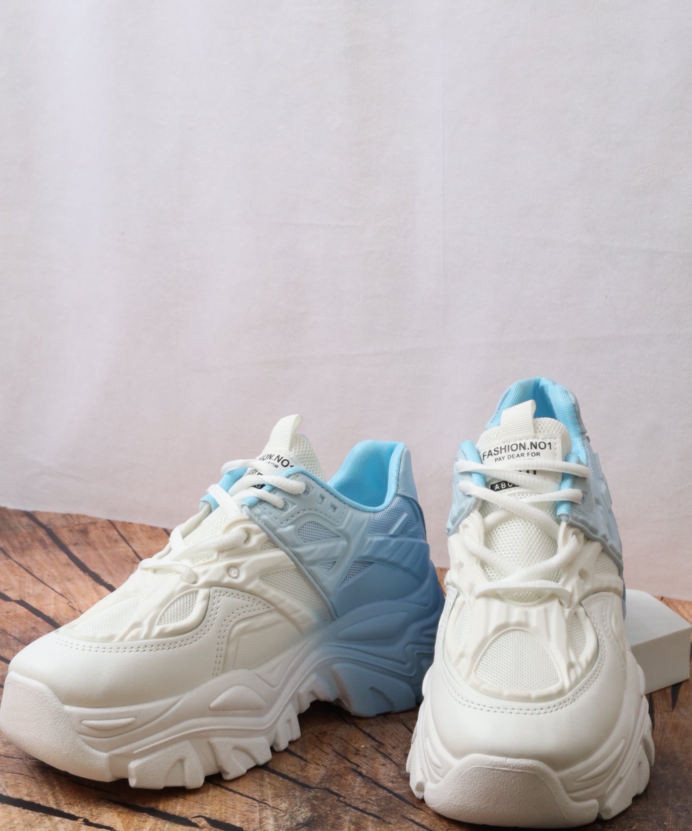 حذاء نسائي  5572