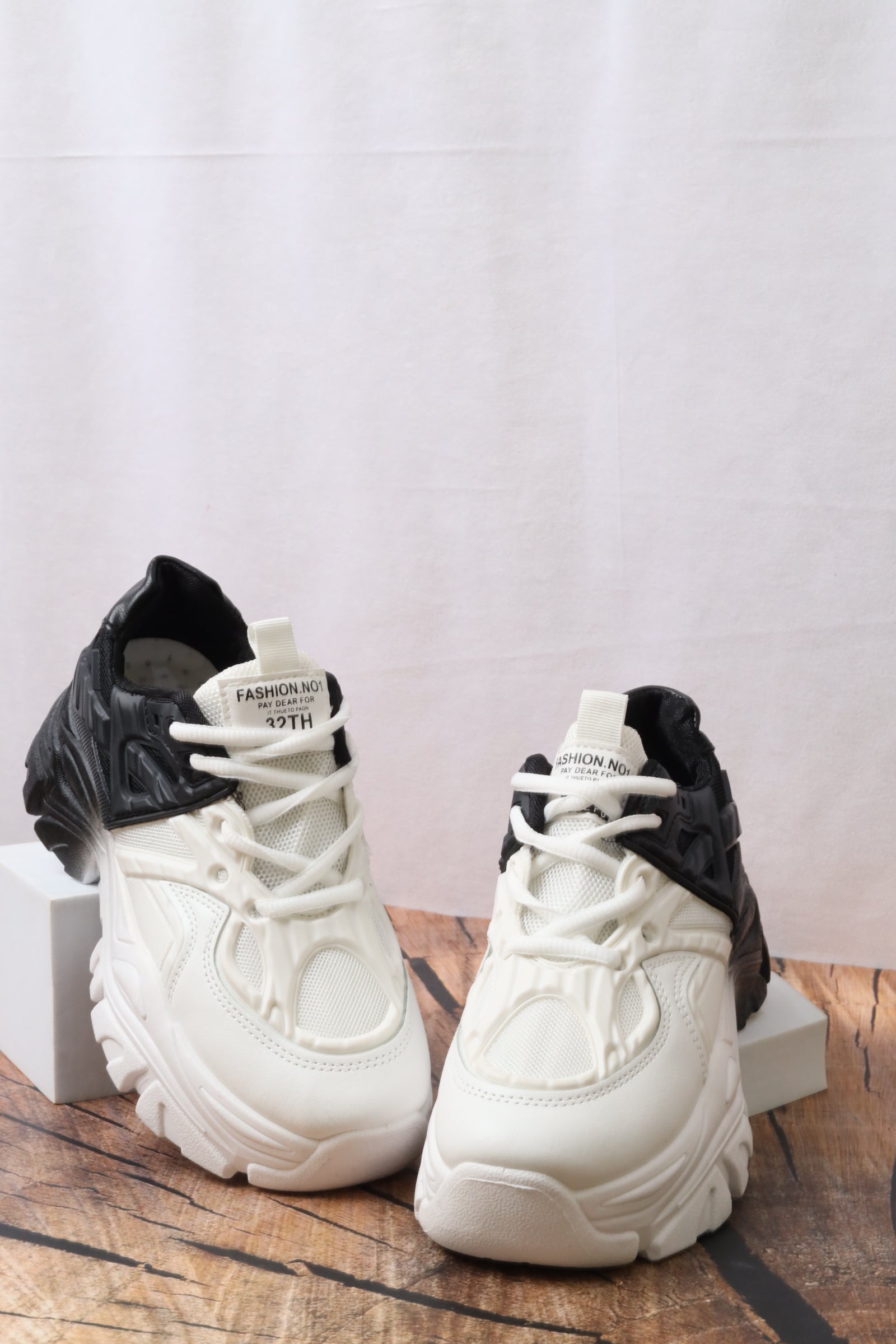 حذاء نسائي  5572