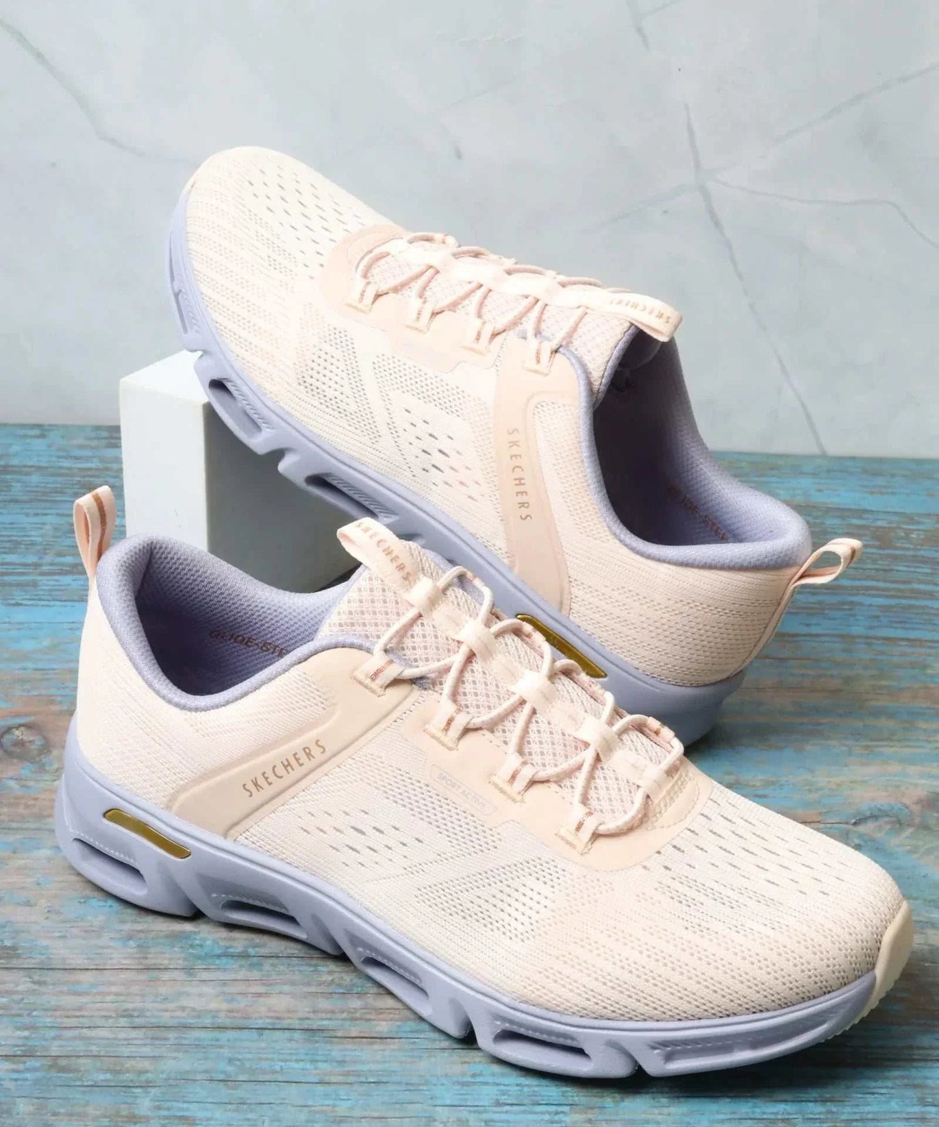 سكيتشرز نسائي جلايد ستيب 104601