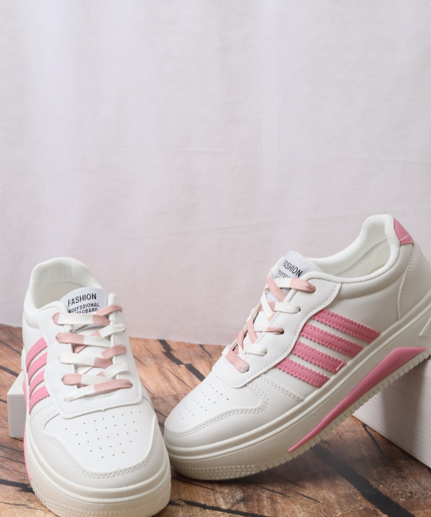 FS05-L10 حذاء رياضي نسائي