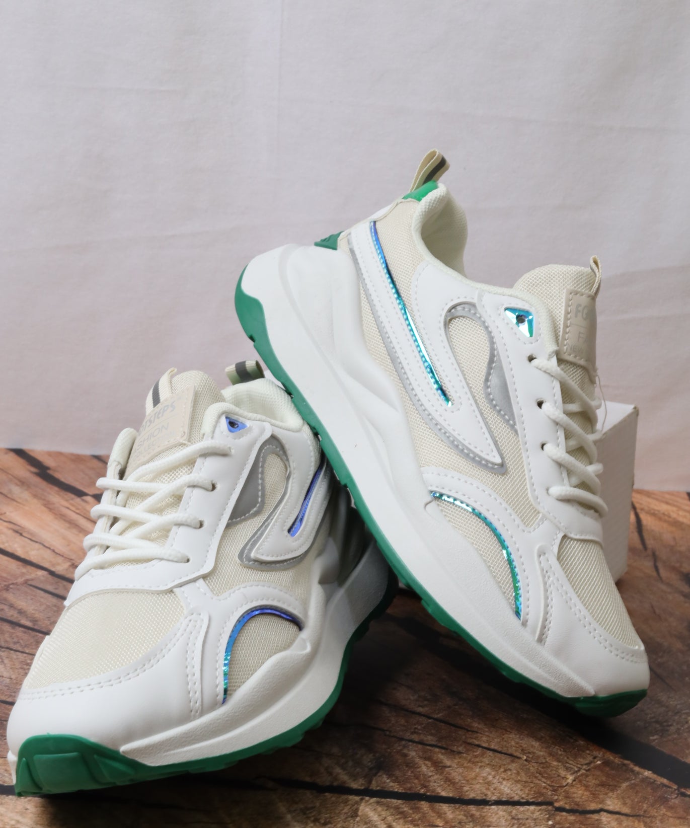FS06-L16 حذاء رياضي نسائي