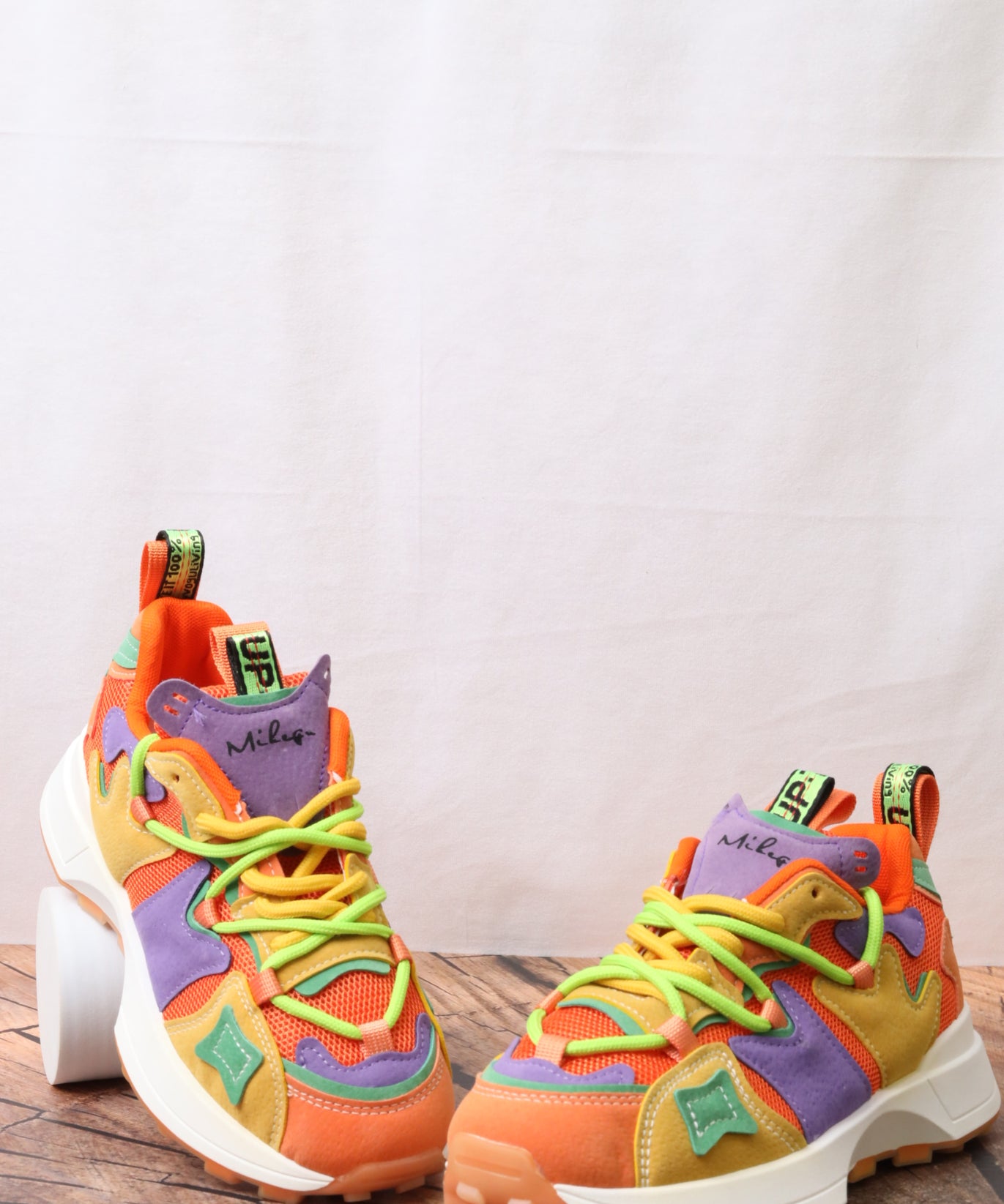 7372 حذاء رياضي نسائي