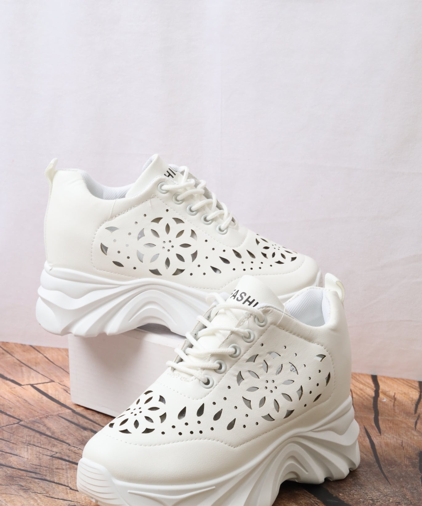 حذاء نسائي 6856