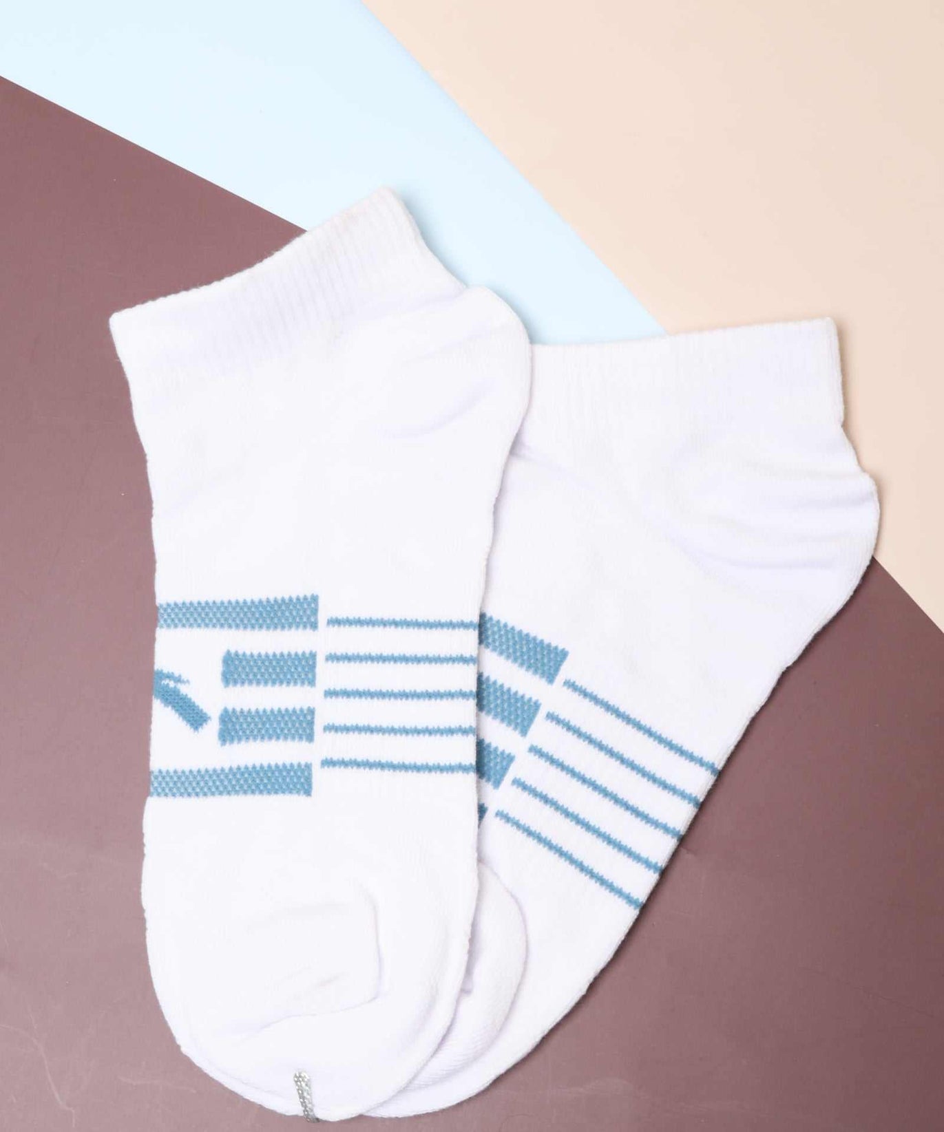 White sock 892135301-1