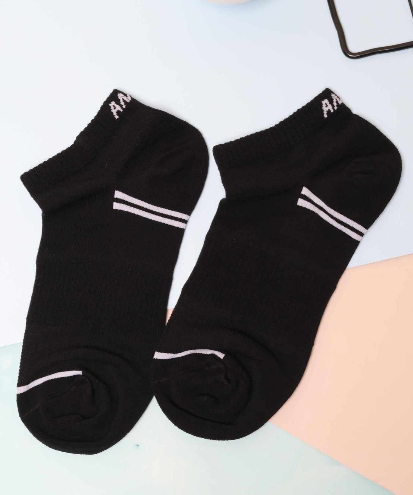 Black sock 892137304-4