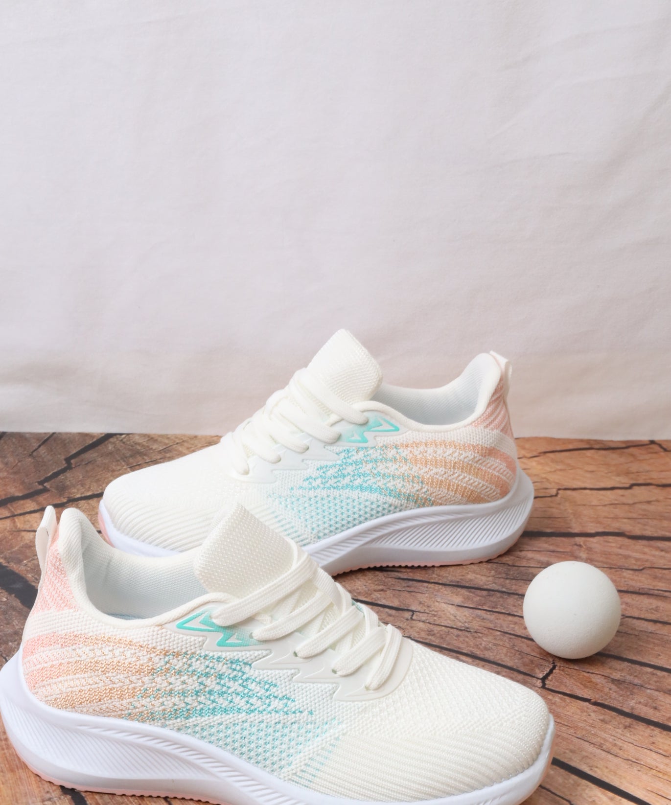 LS1119 Women's Sports Shoes 