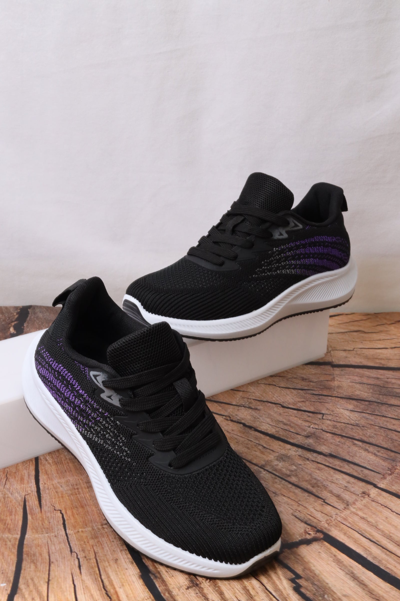 LS1119 Women's Sports Shoes 