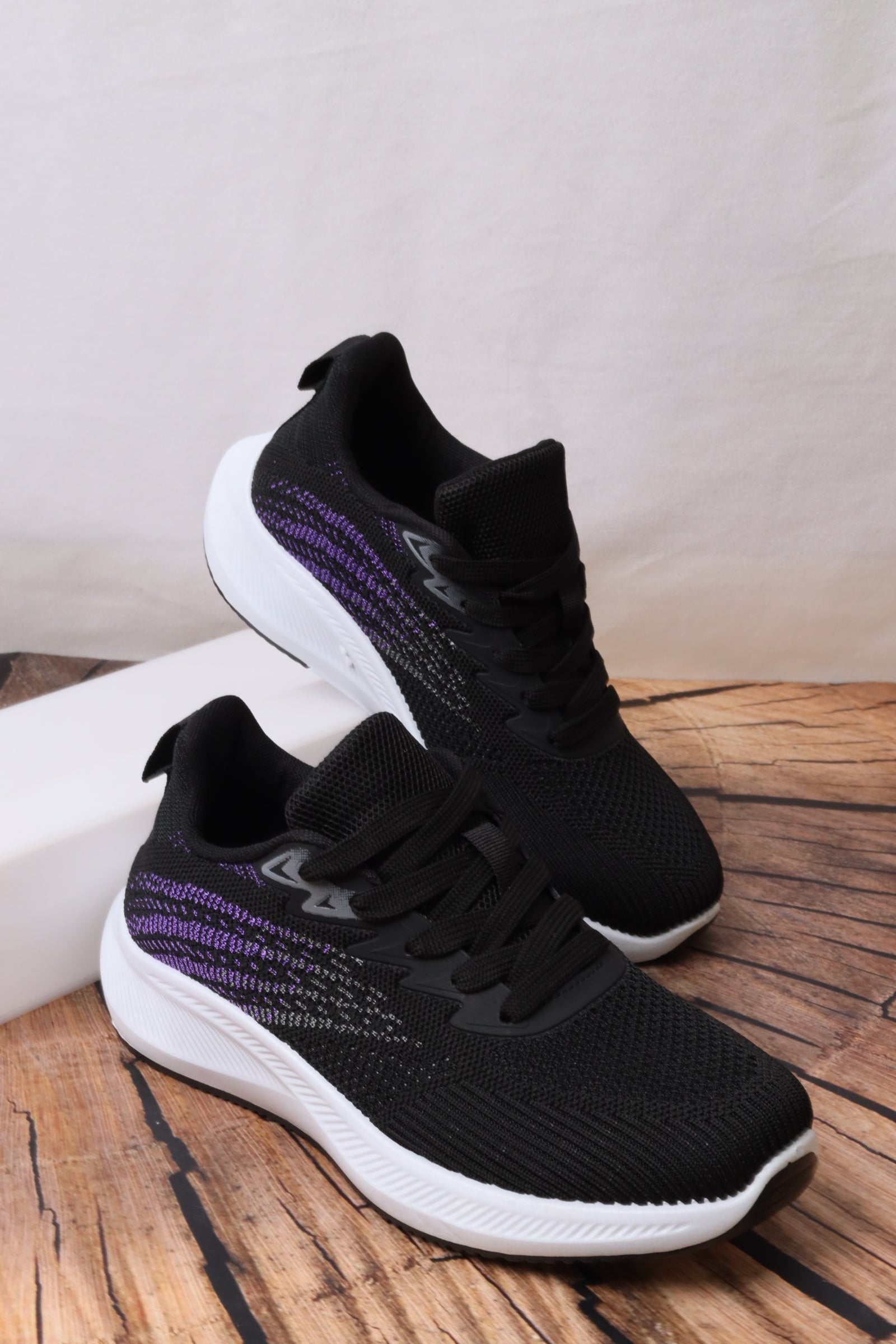 LS1119 Women's Sports Shoes 