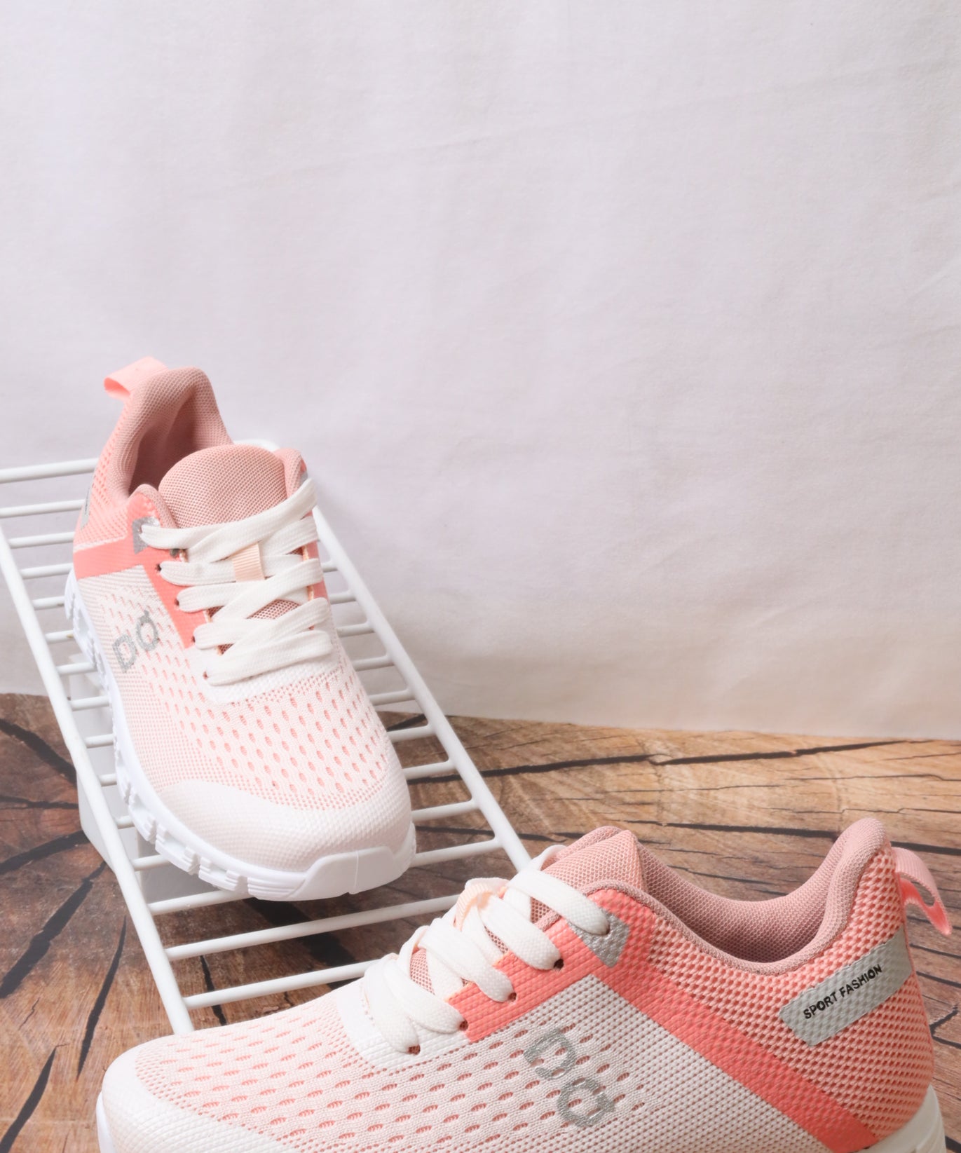 LS1102 Women's Sports Shoes