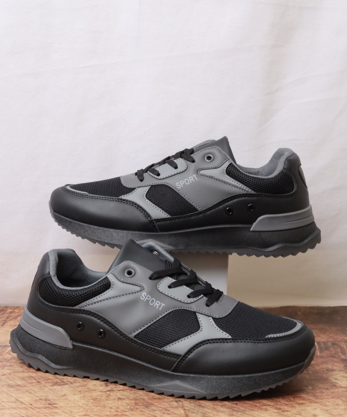 FS04-M02  حذاء رياضي رجالي