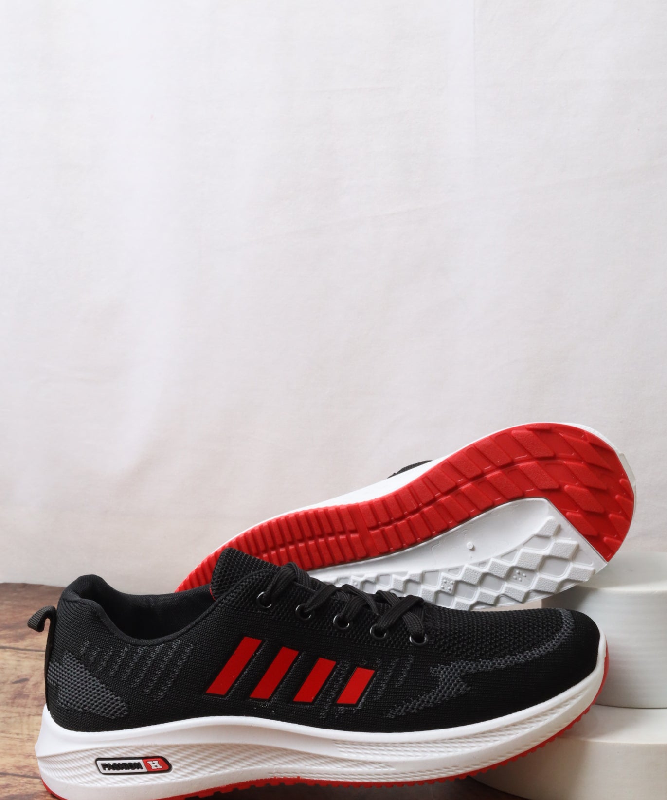 226035 حذاء رياضي رجالي