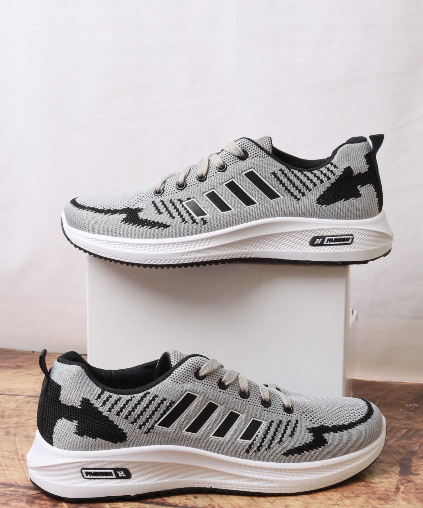 226035 حذاء رياضي رجالي