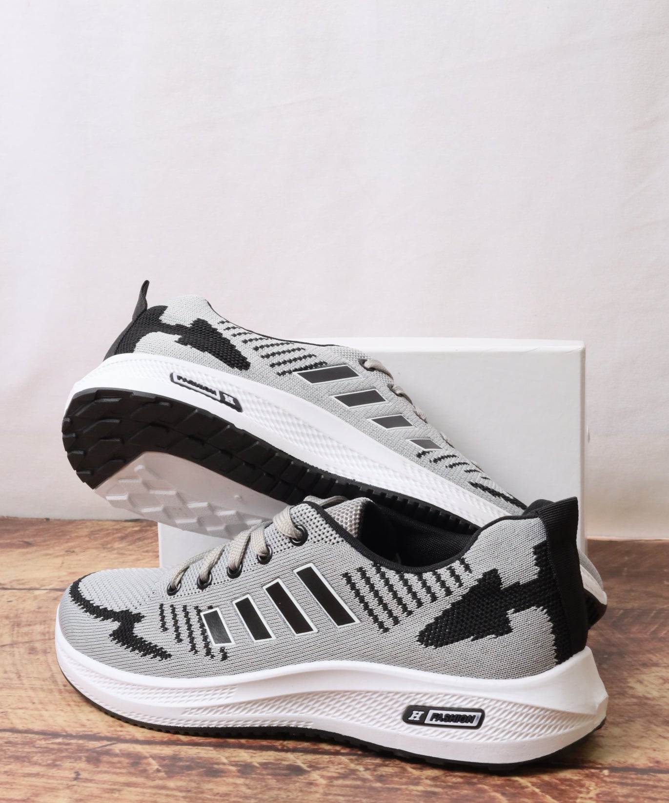 226035 حذاء رياضي رجالي