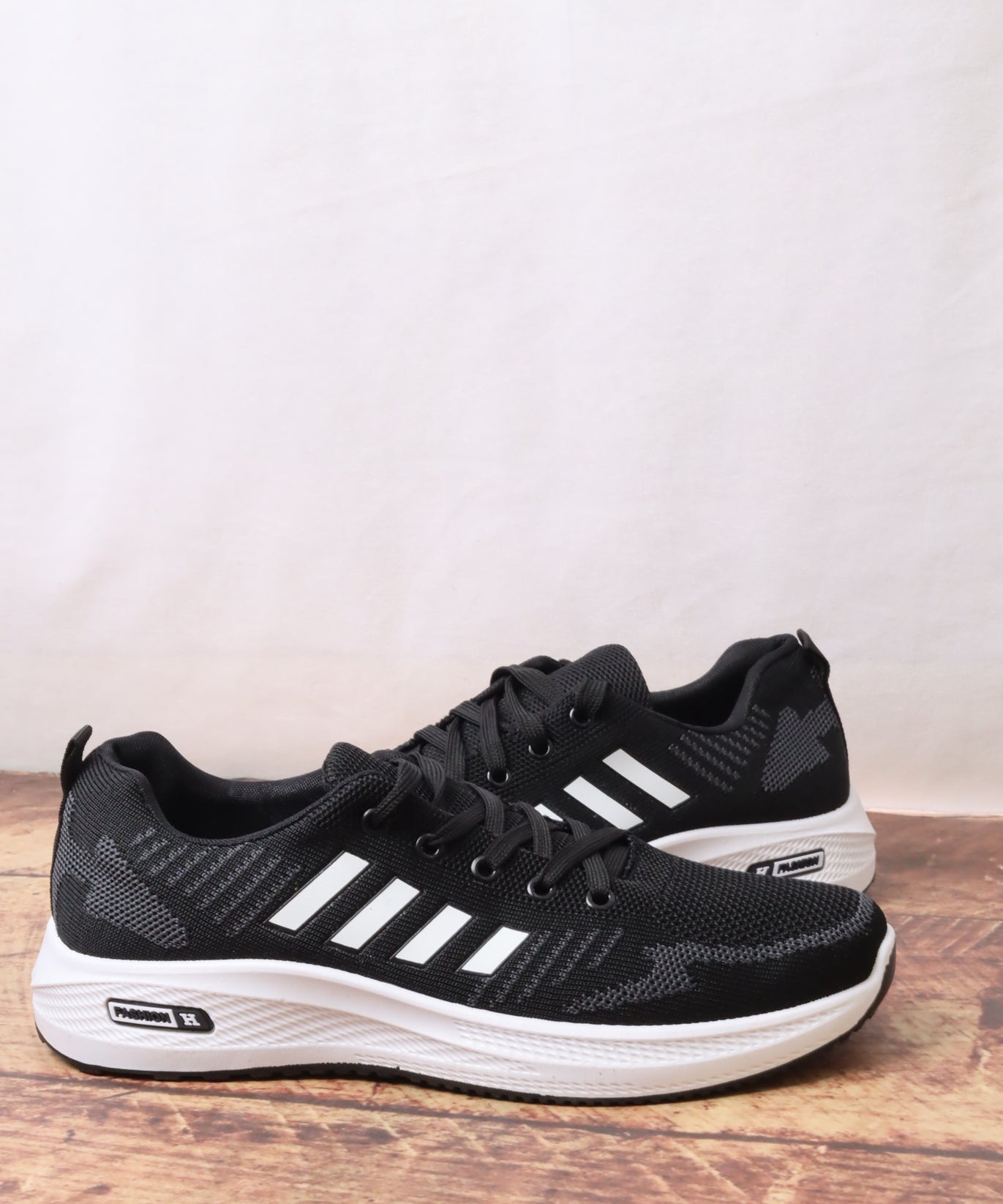 226035 حذاء رياضي رجالي