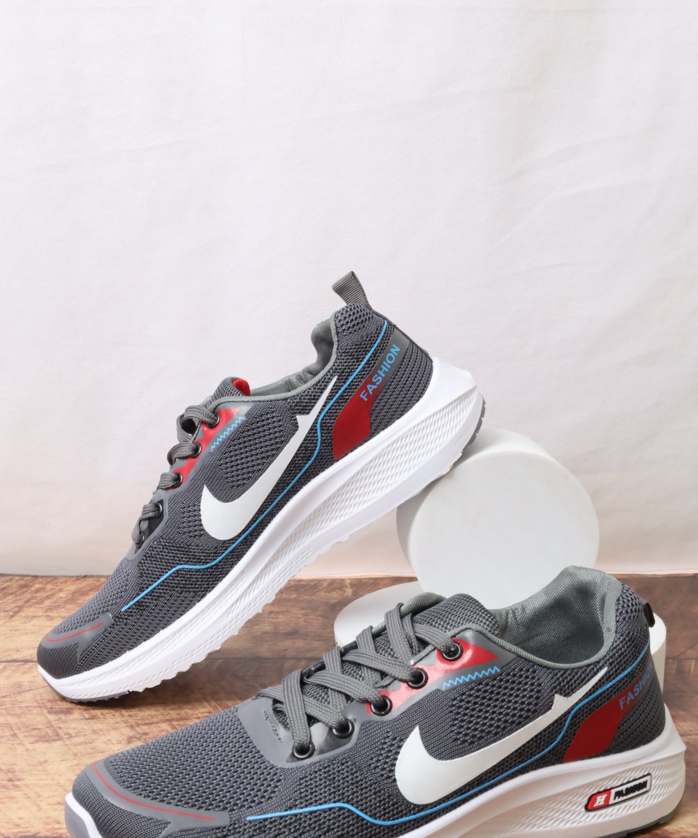 226036 sports shoes 