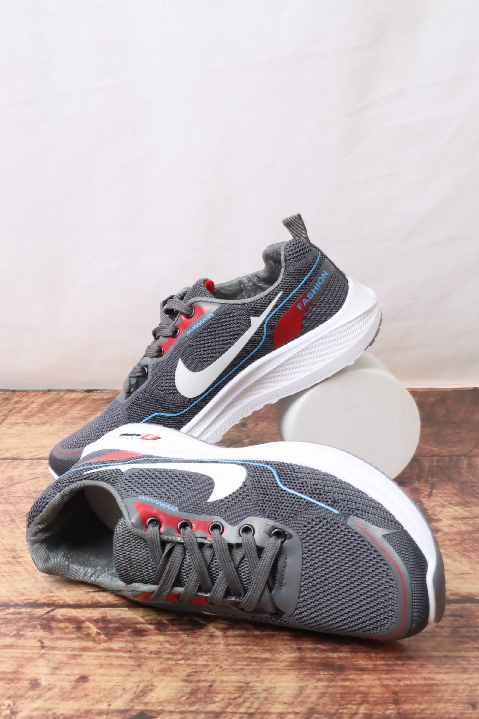 226036  حذاء رياضي رجالي