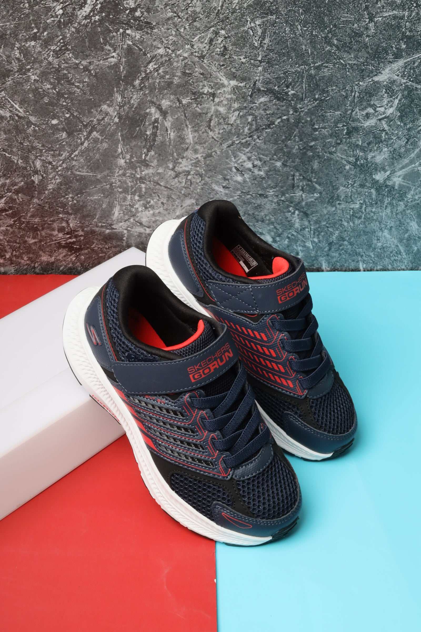 سكيتشرز اطفالي جو رن 405043