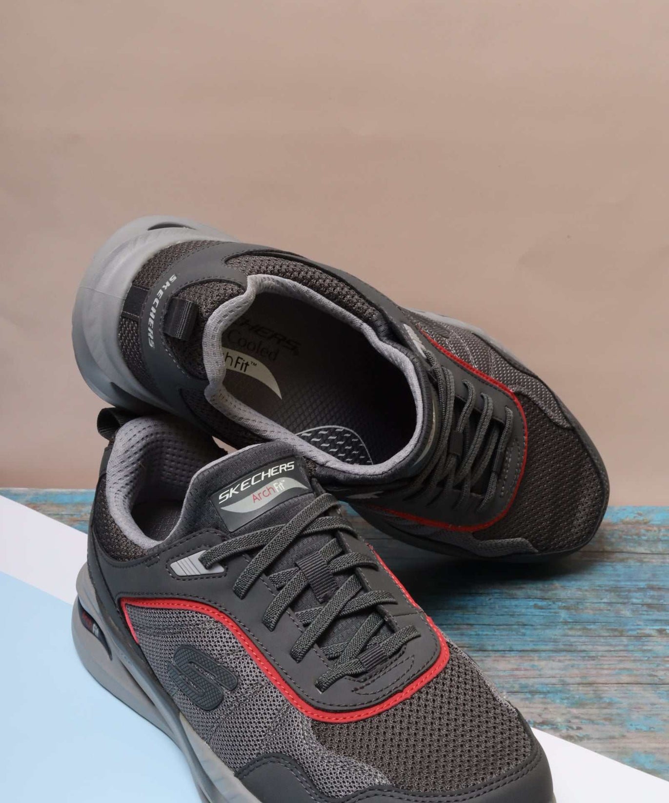 سكيتشرز رجالي آرتش فيت أورفان 210459