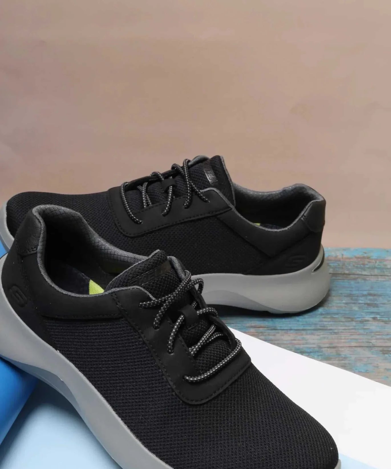 سكيتشرز رجالي مانيكس 204776