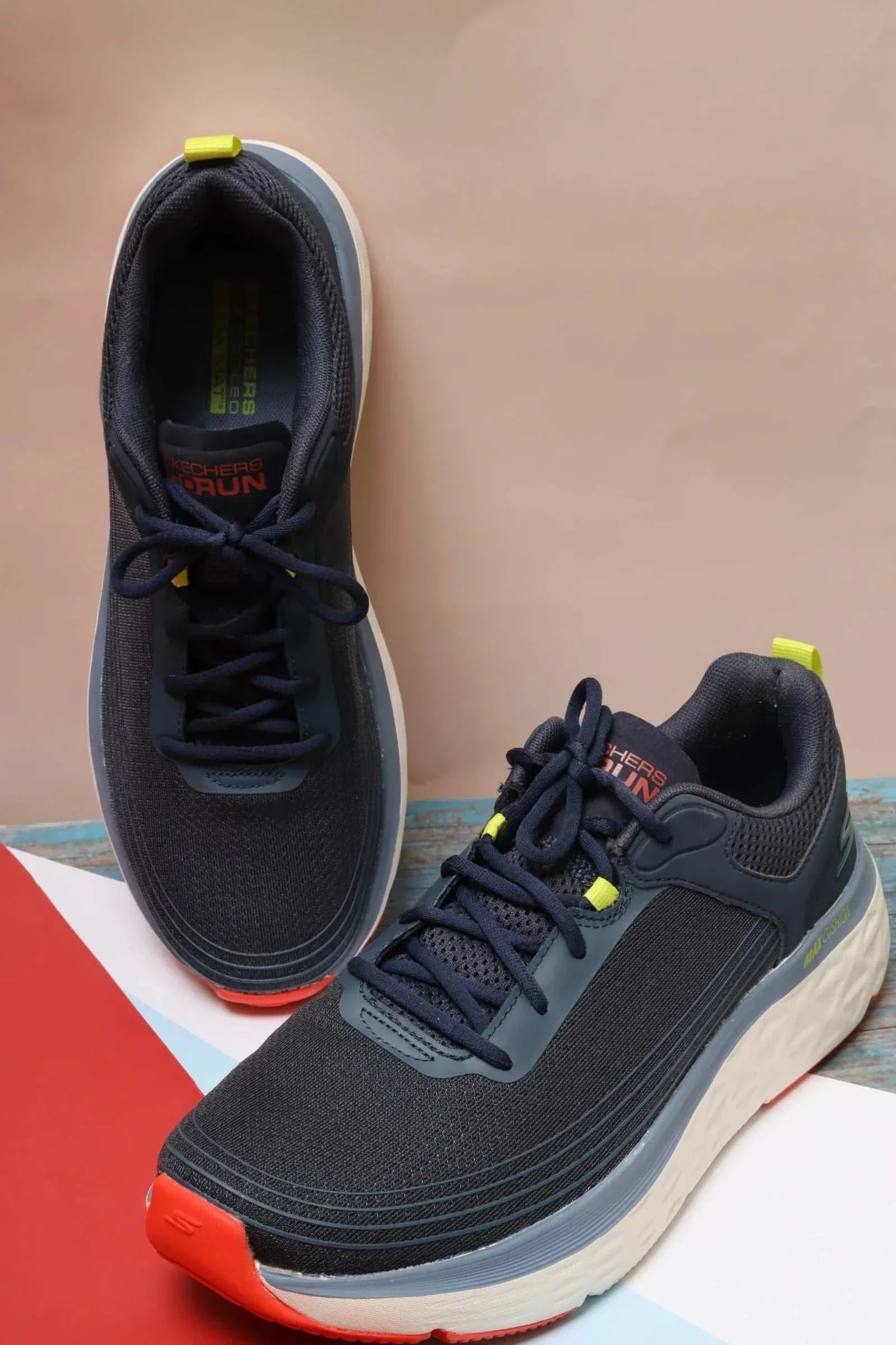 سكيتشرز رجالي ماكس كوشنينج 220340