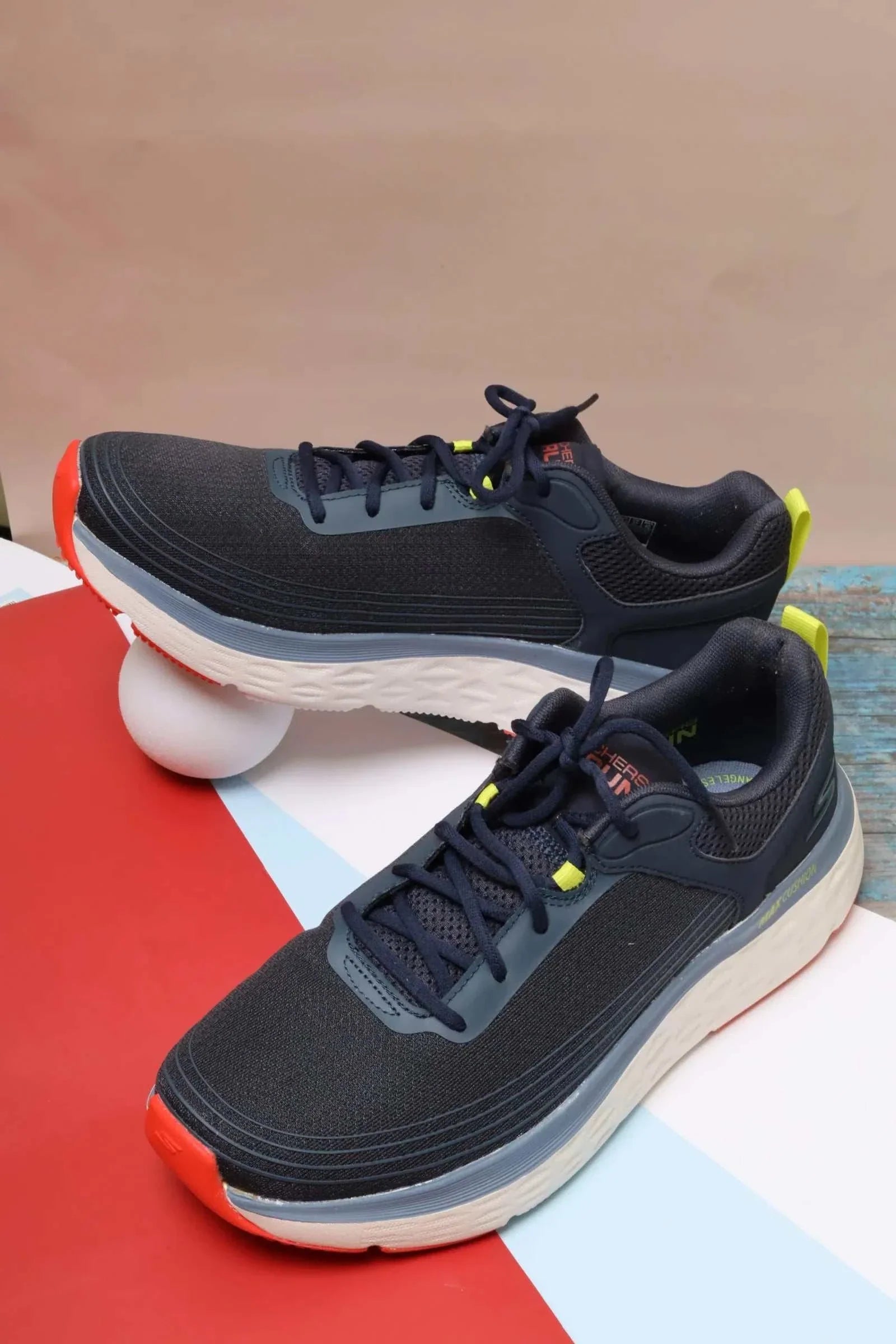 سكيتشرز رجالي ماكس كوشنينج 220340