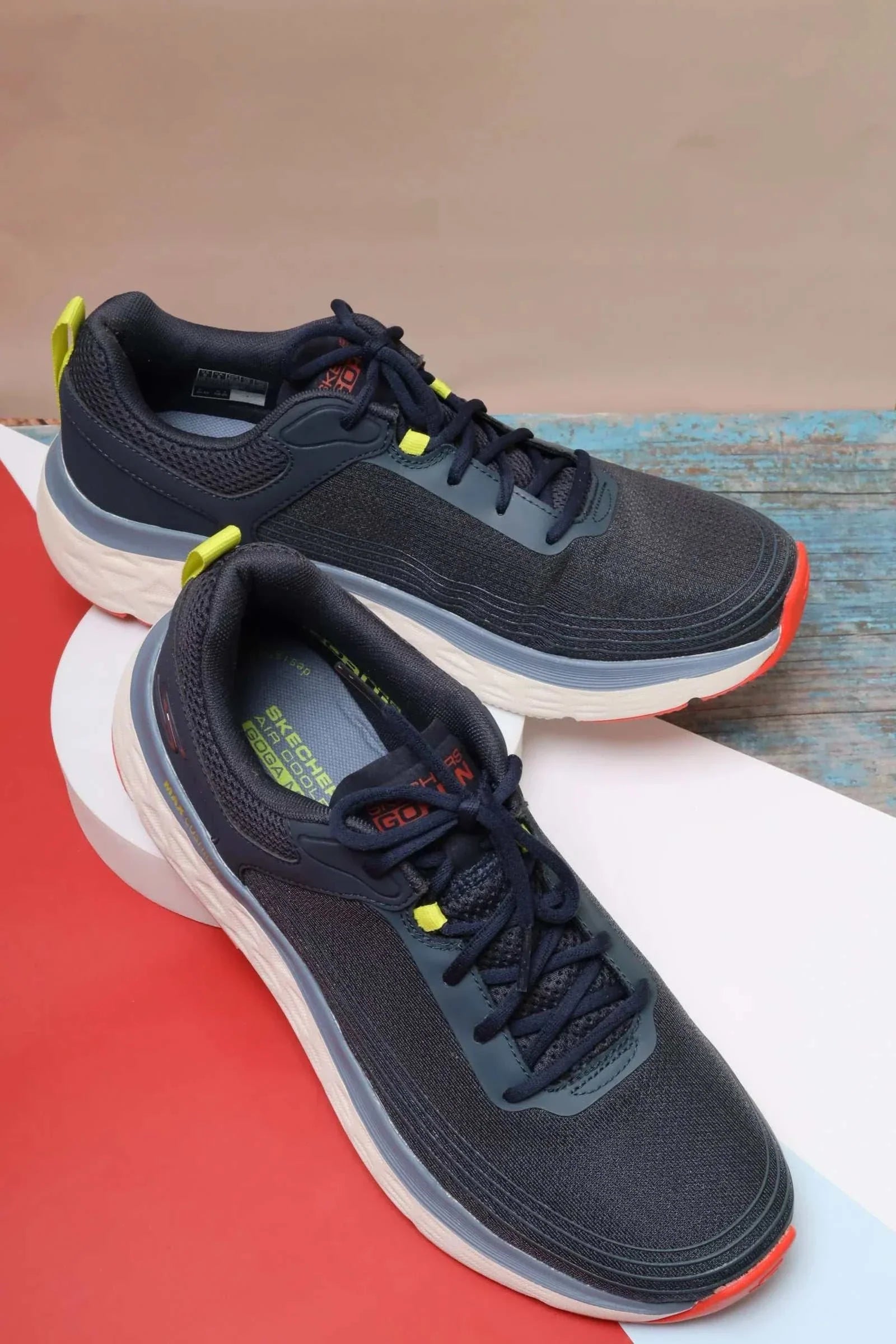 سكيتشرز رجالي ماكس كوشنينج 220340