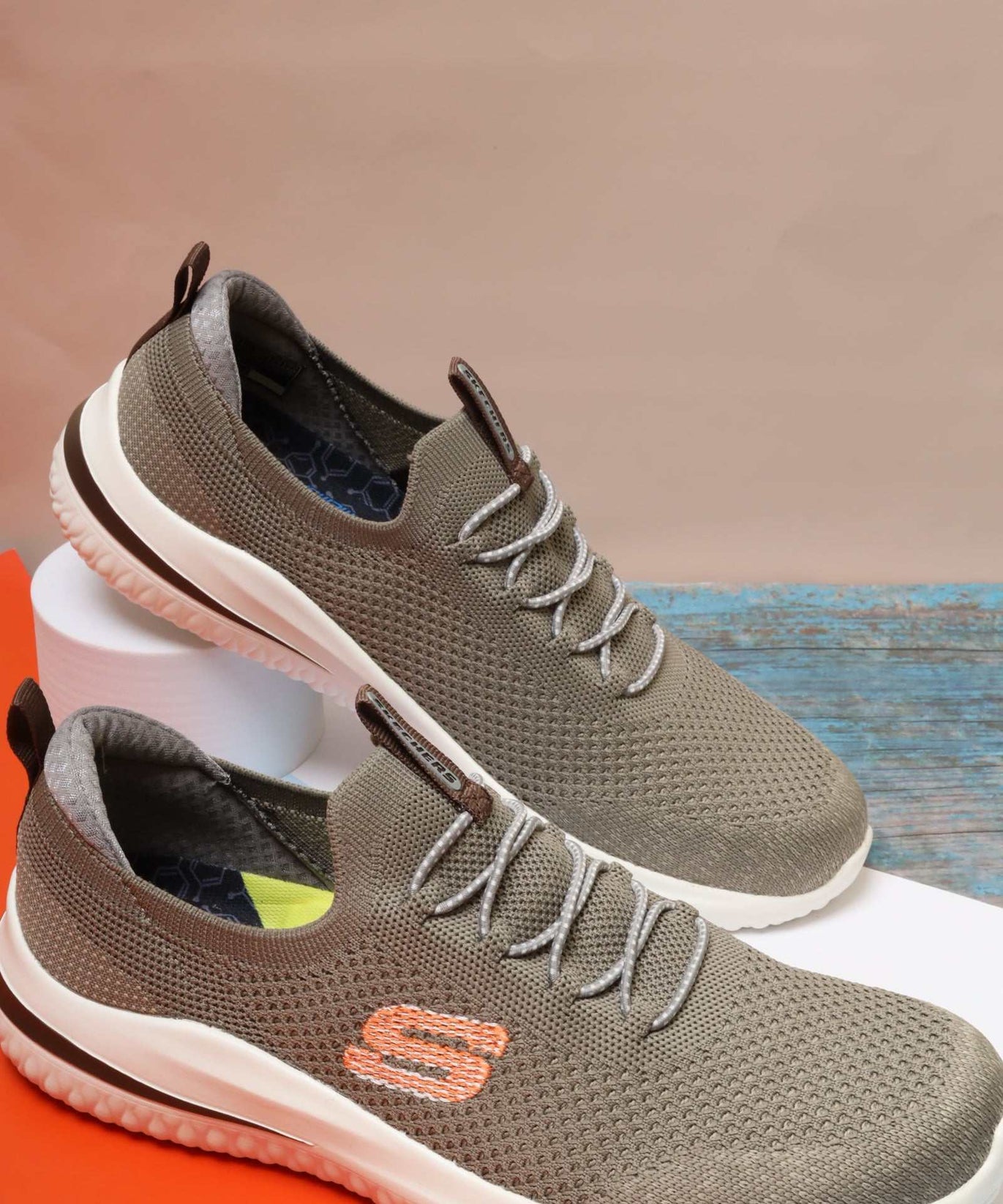 سكيتشرز رجالي ديلسون 210574