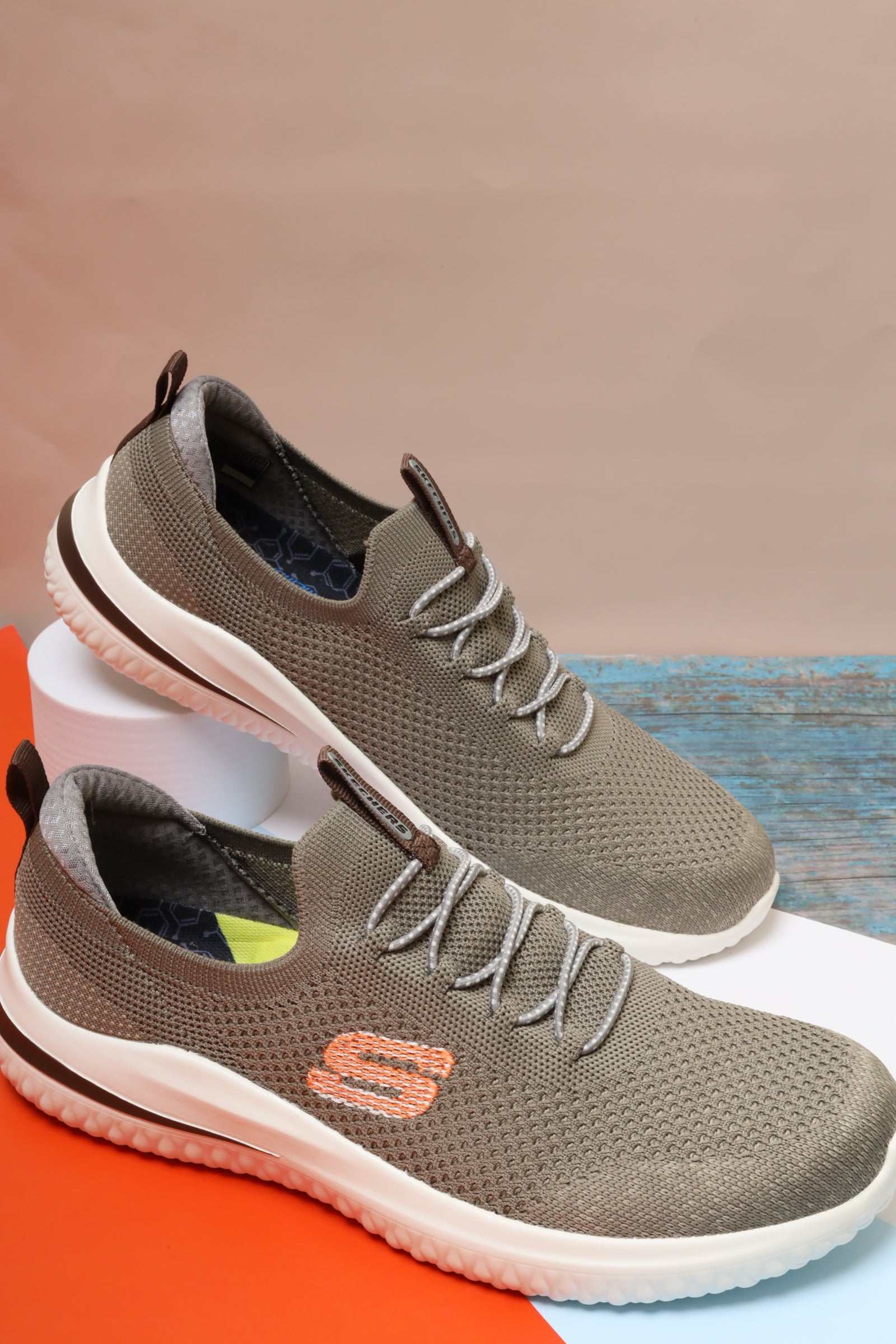 سكيتشرز رجالي ديلسون 210574