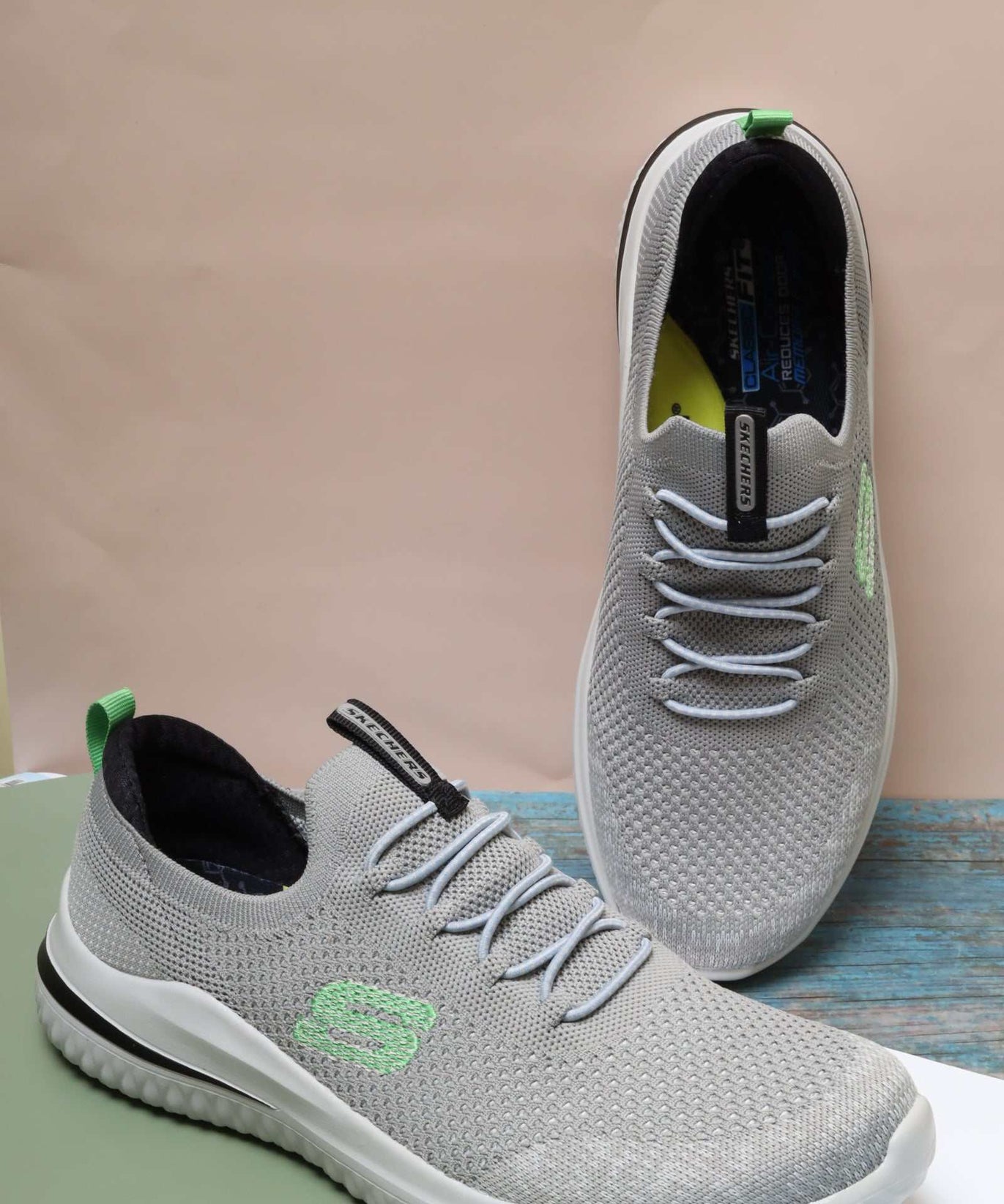 سكيتشرز رجالي ديلسون 210574