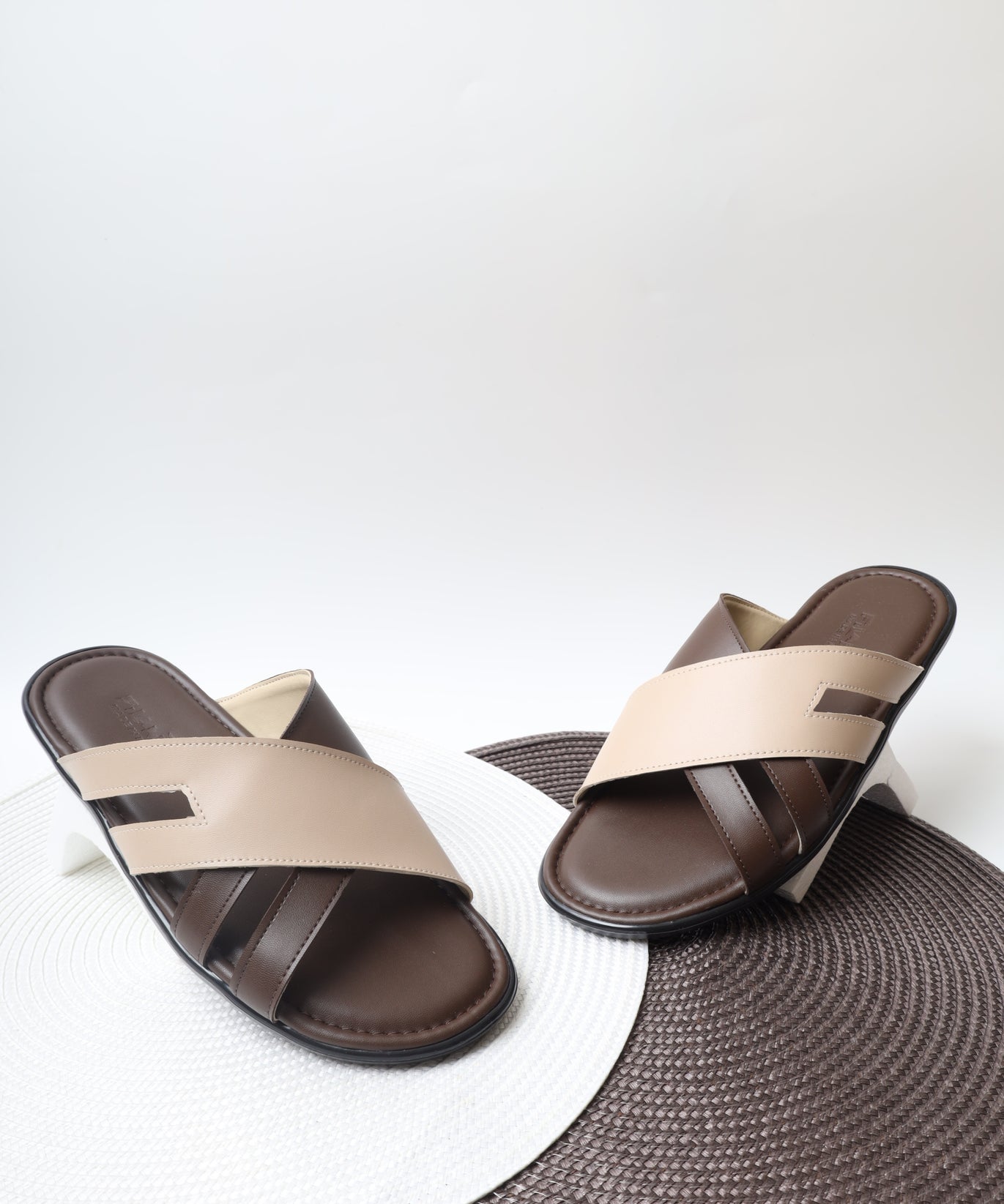 صندل ايطالي 1231086