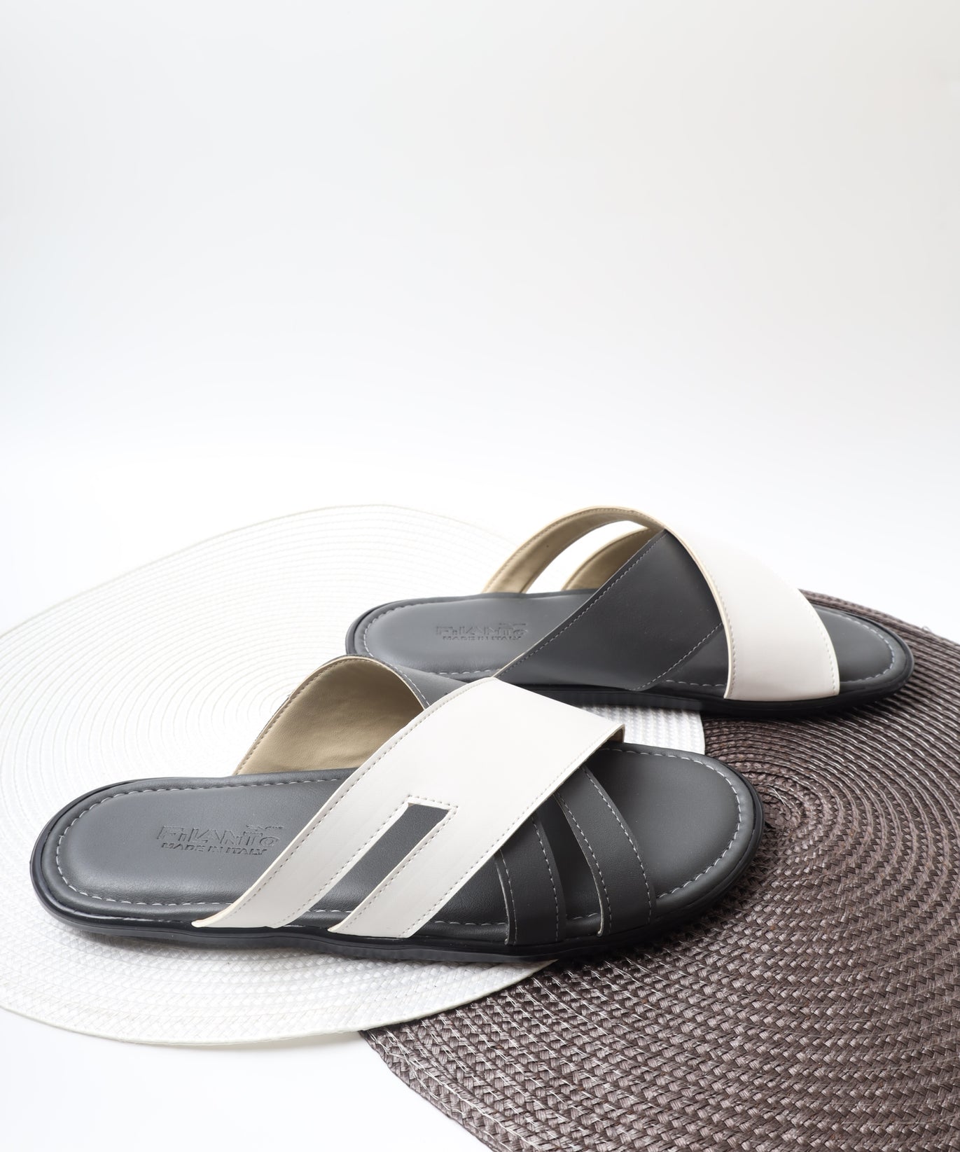 صندل ايطالي 1231086