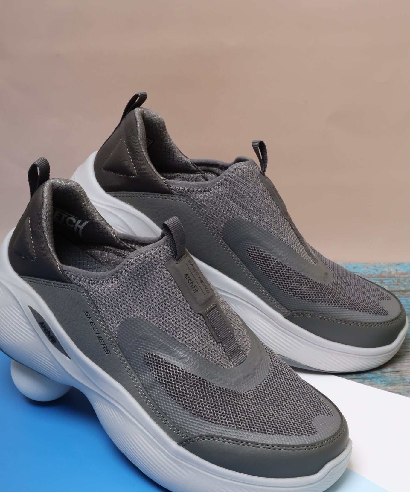 سكيتشرز رجالي آرتش فيت إنفينيتي 232609