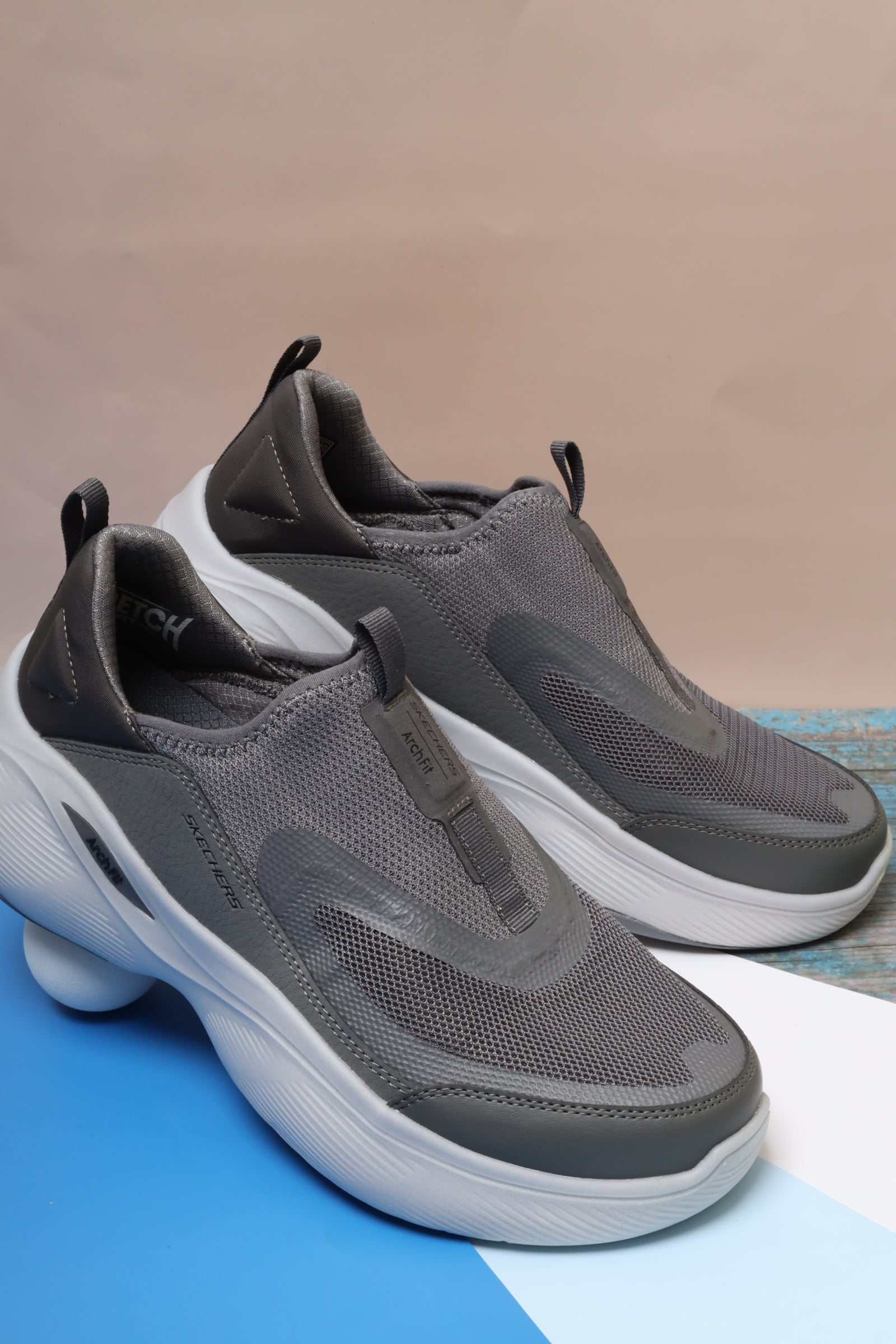 سكيتشرز رجالي آرتش فيت إنفينيتي 232609