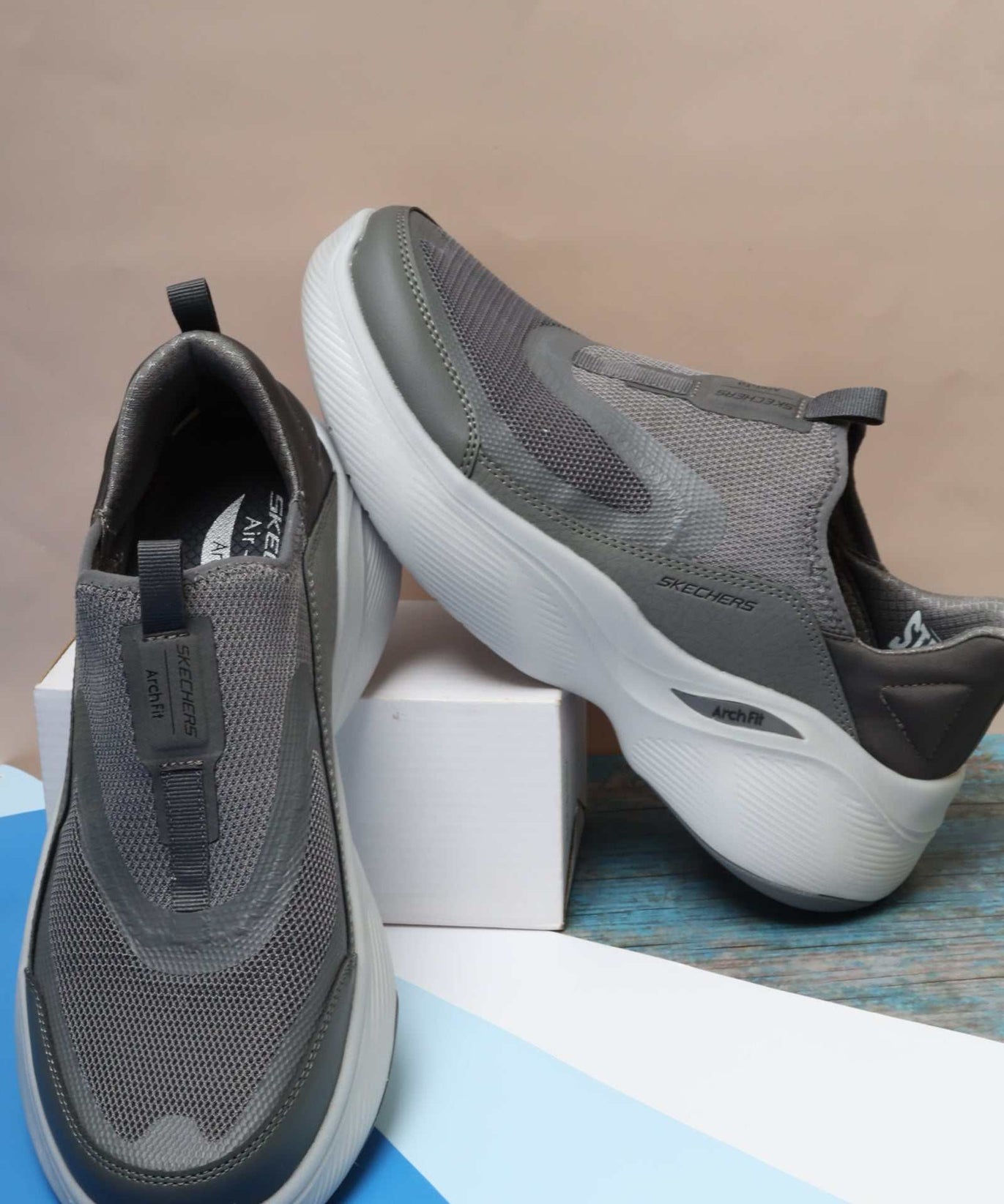 سكيتشرز رجالي آرتش فيت إنفينيتي 232609